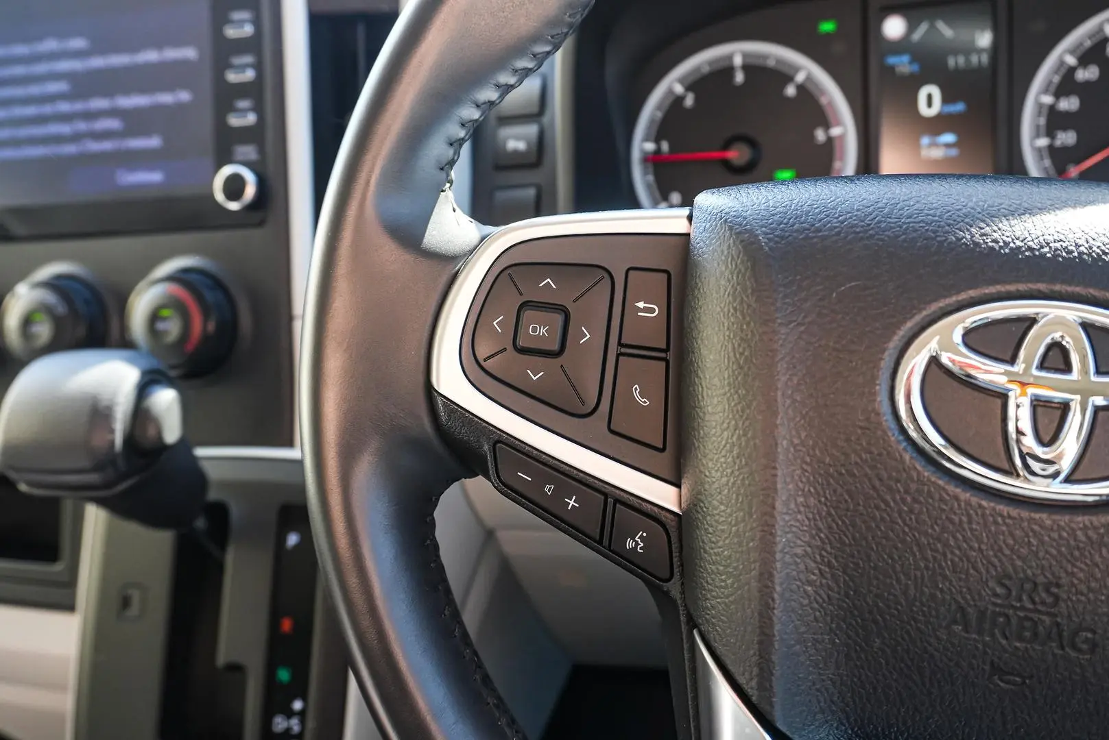 2021 Toyota Hiace Gallery Image 20