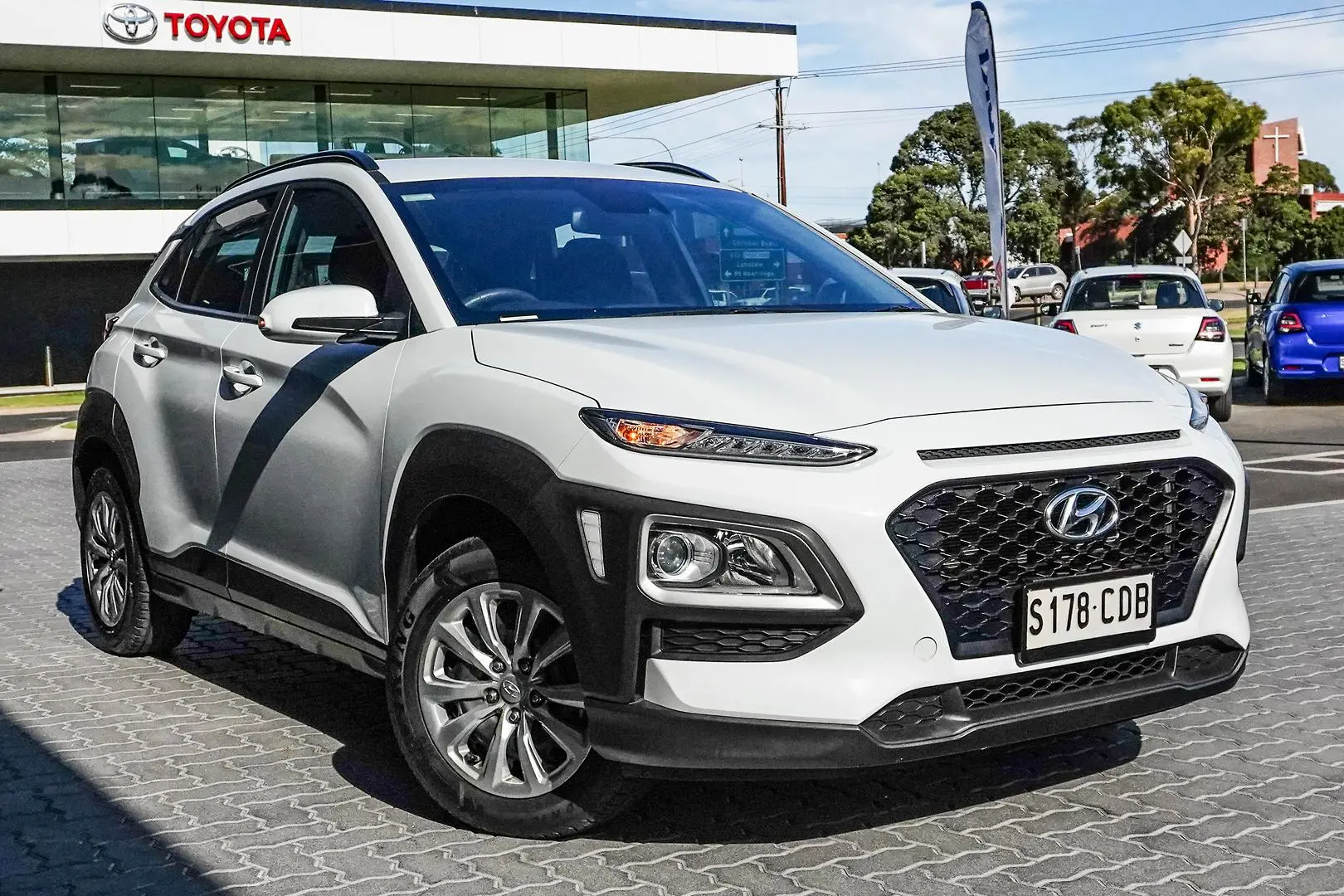 2019 Hyundai Kona Gallery Image 2