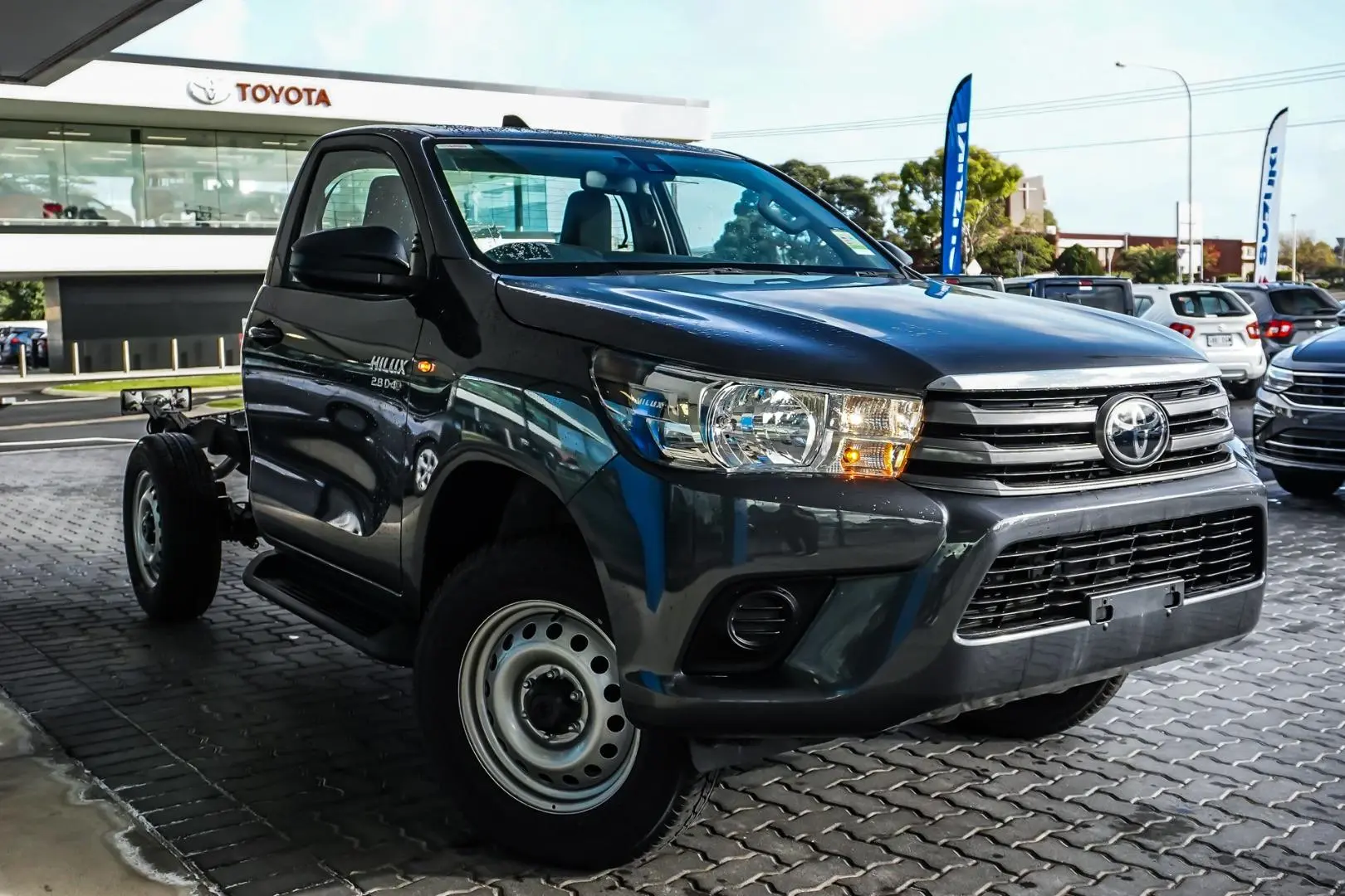2023 Toyota Hilux Gallery Image 2