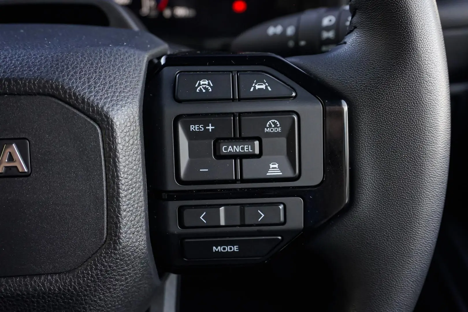2024 Toyota Landcruiser Prado Gallery Image 22