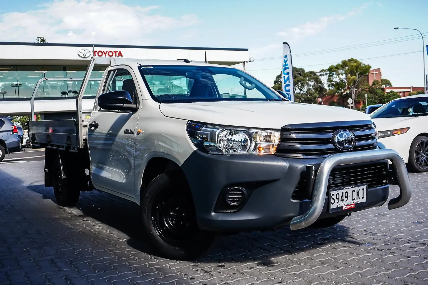 2021 Toyota Hilux Gallery Image 2