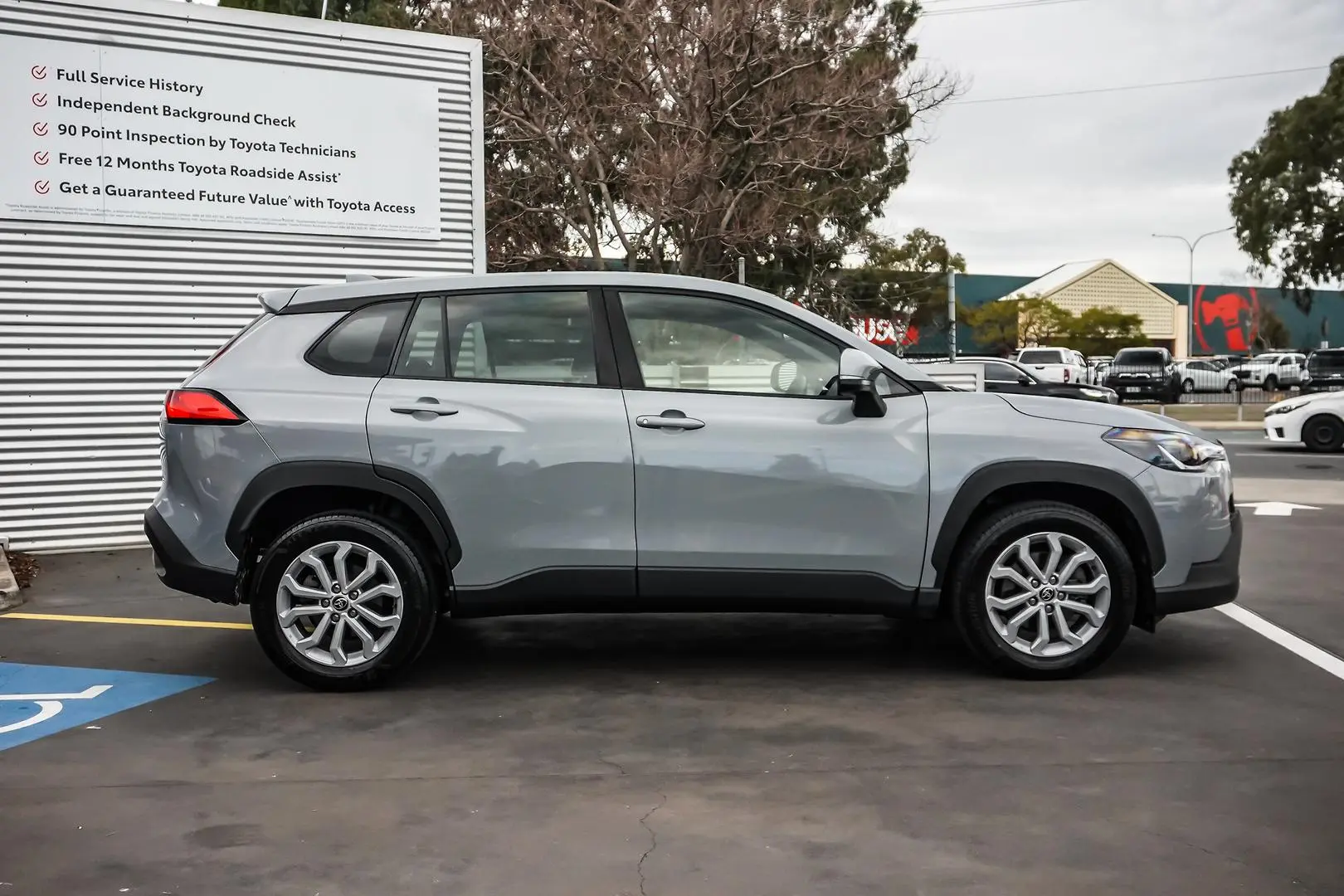 2023 Toyota Corolla Cross Gallery Image 10