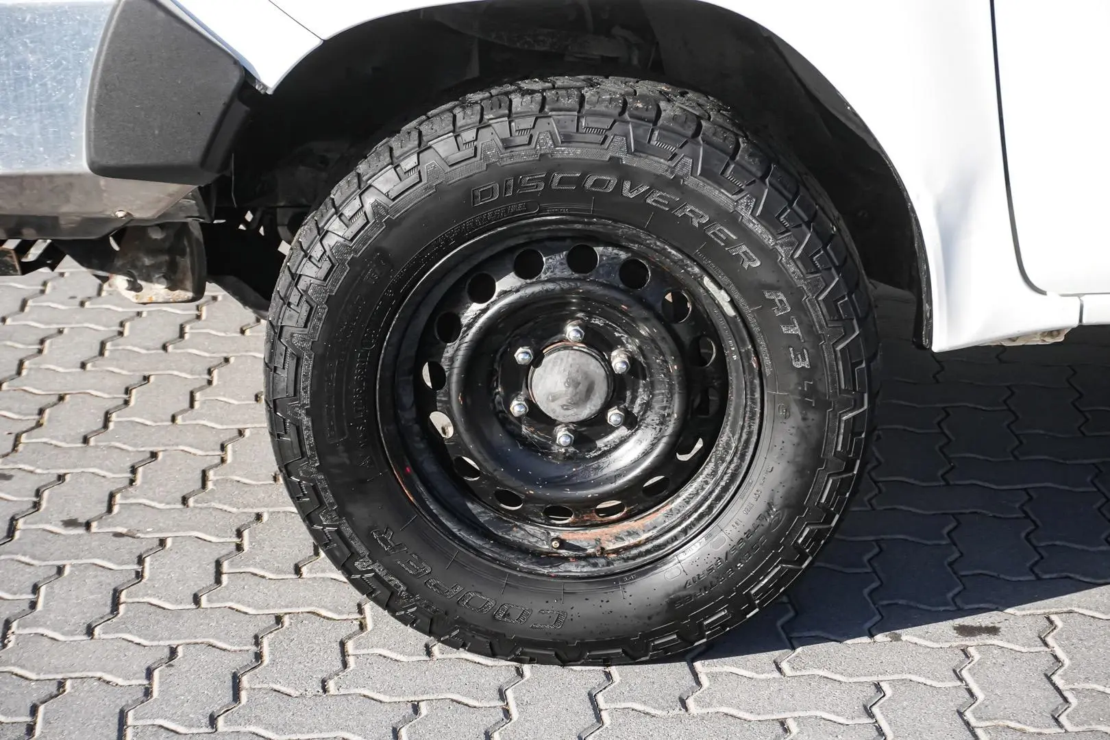 2018 Toyota Hilux Gallery Image 13