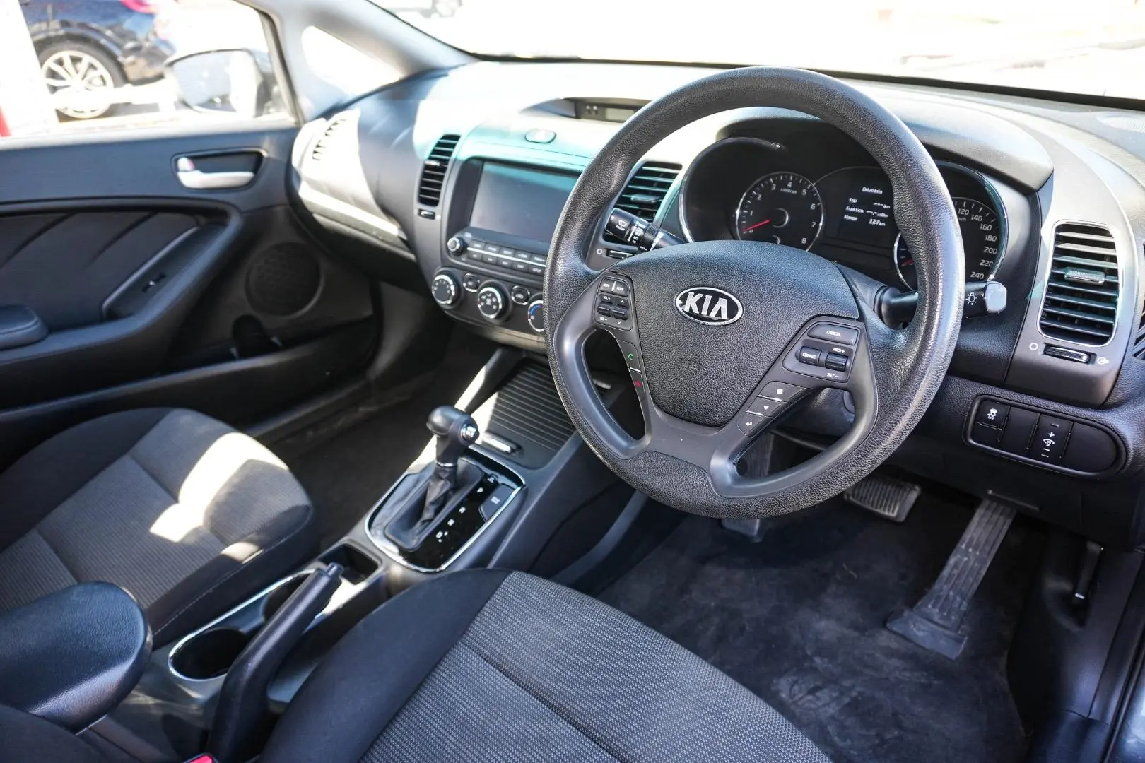 2017 Kia Cerato Gallery Image 7