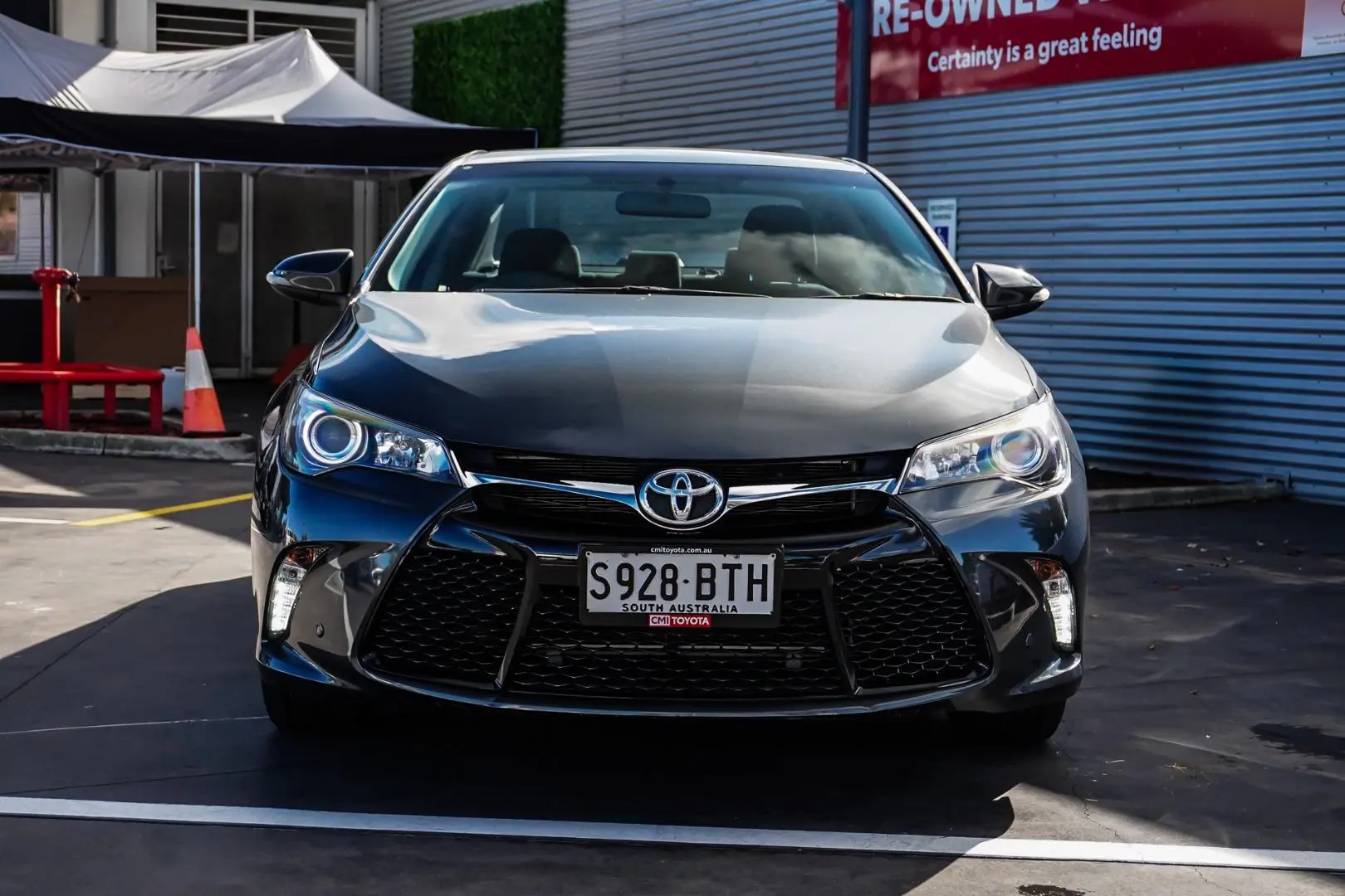 2017 Toyota Camry Gallery Image 4