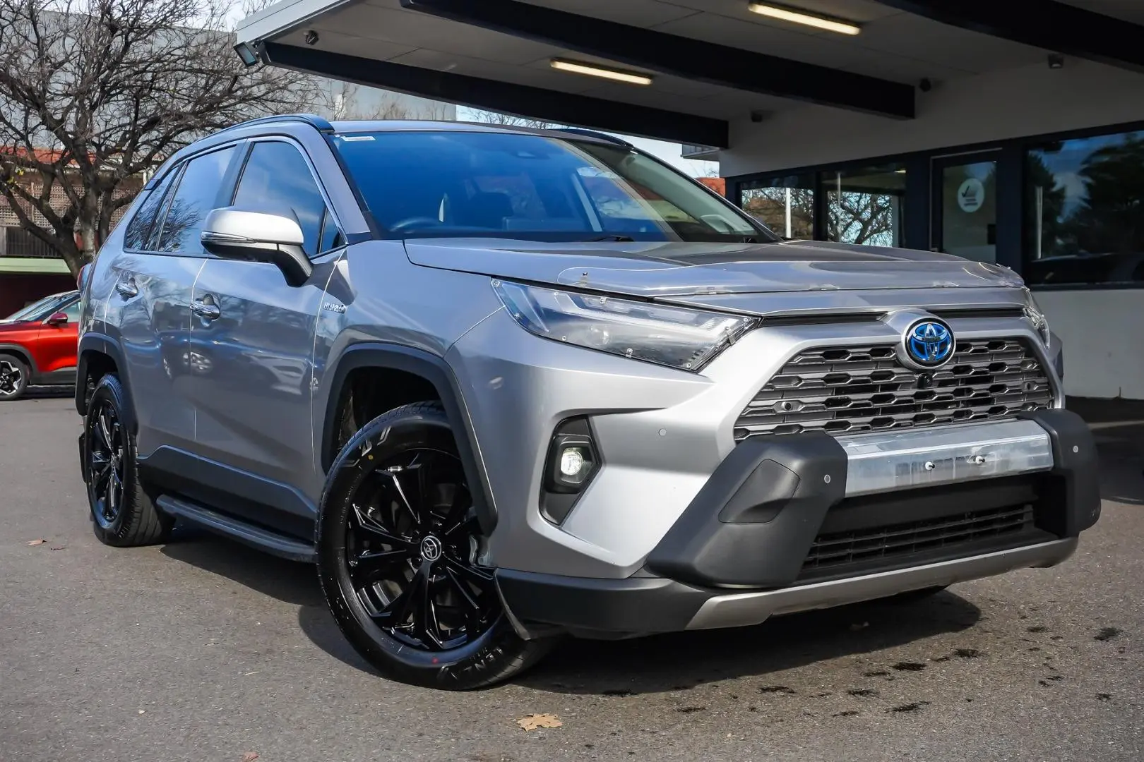 2024 Toyota RAV4 Gallery Image 2