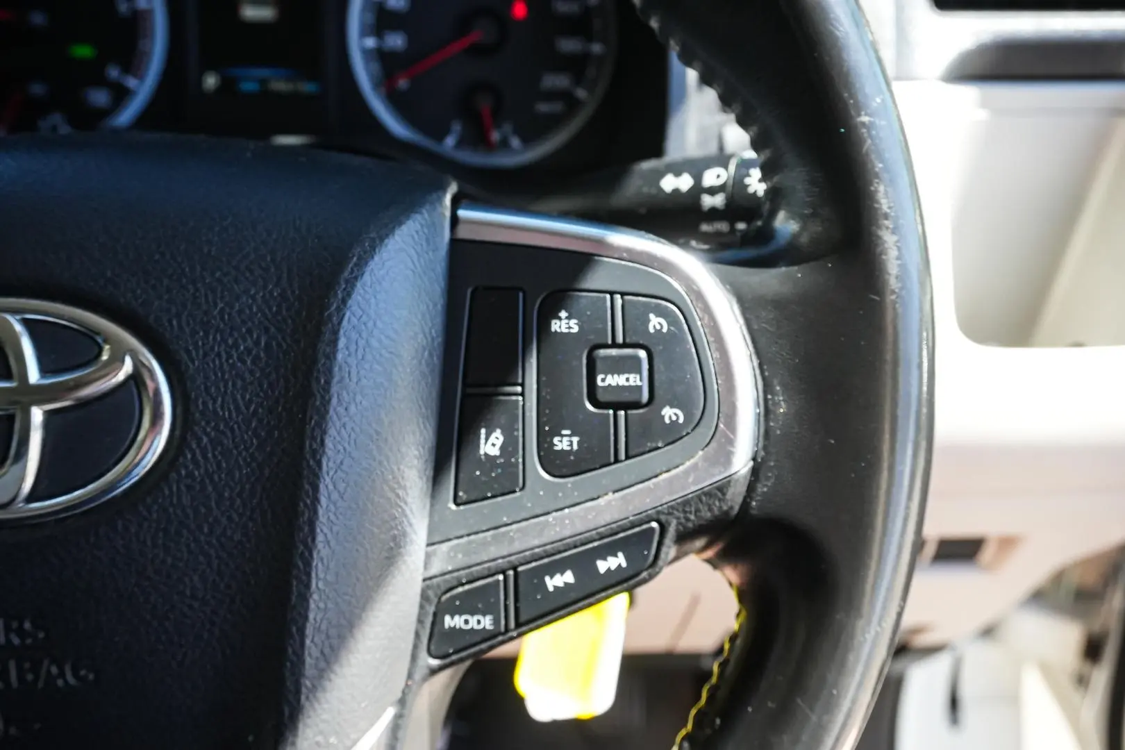 2020 Toyota Hiace Gallery Image 20