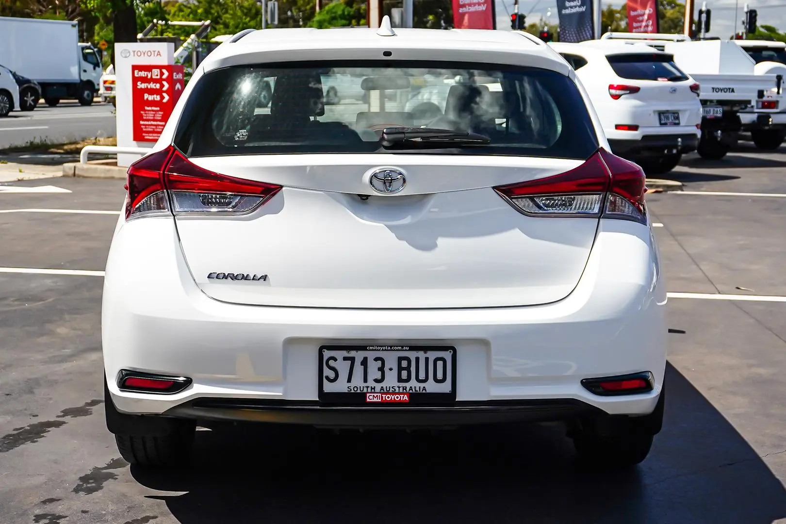 2018 Toyota Corolla Gallery Image 6