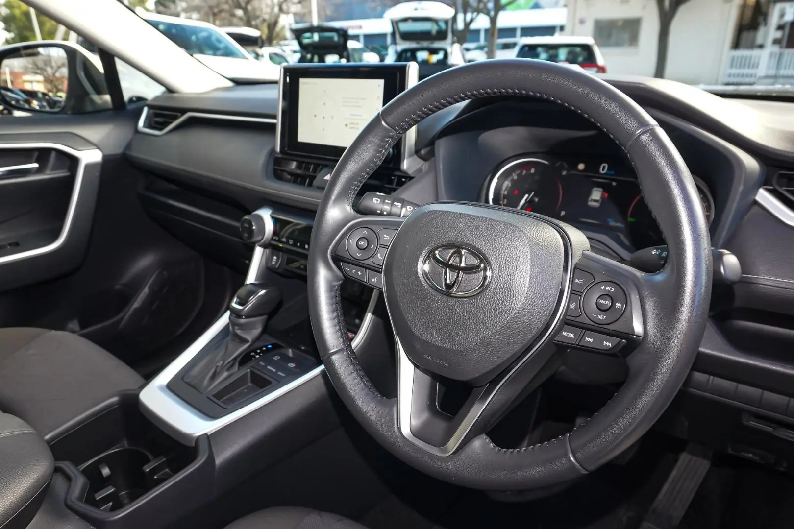 2024 Toyota RAV4 Gallery Image 6