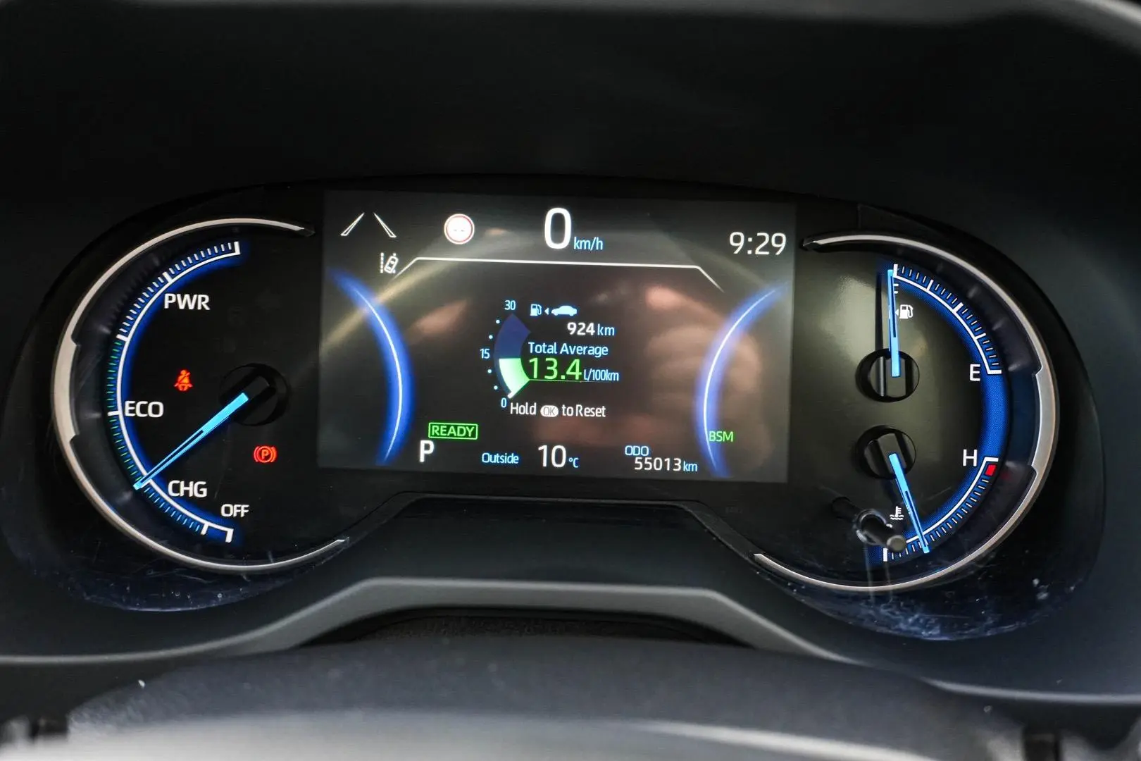2024 Toyota RAV4 Gallery Image 18