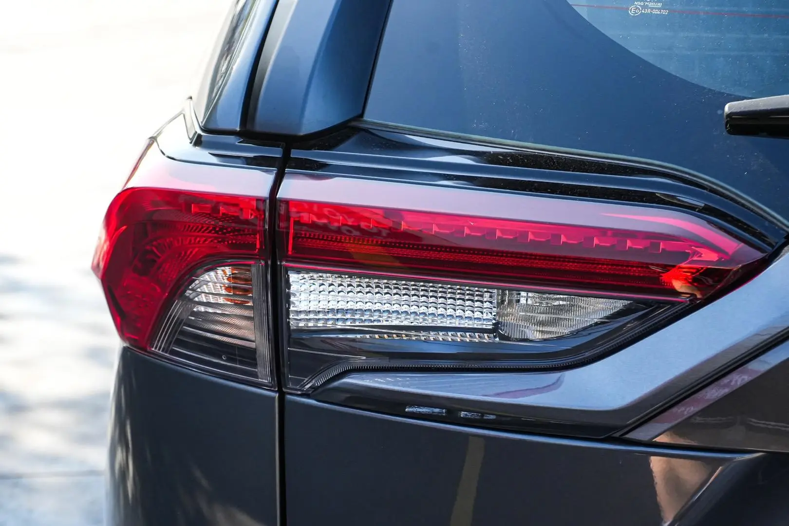 2022 Toyota RAV4 Gallery Image 8