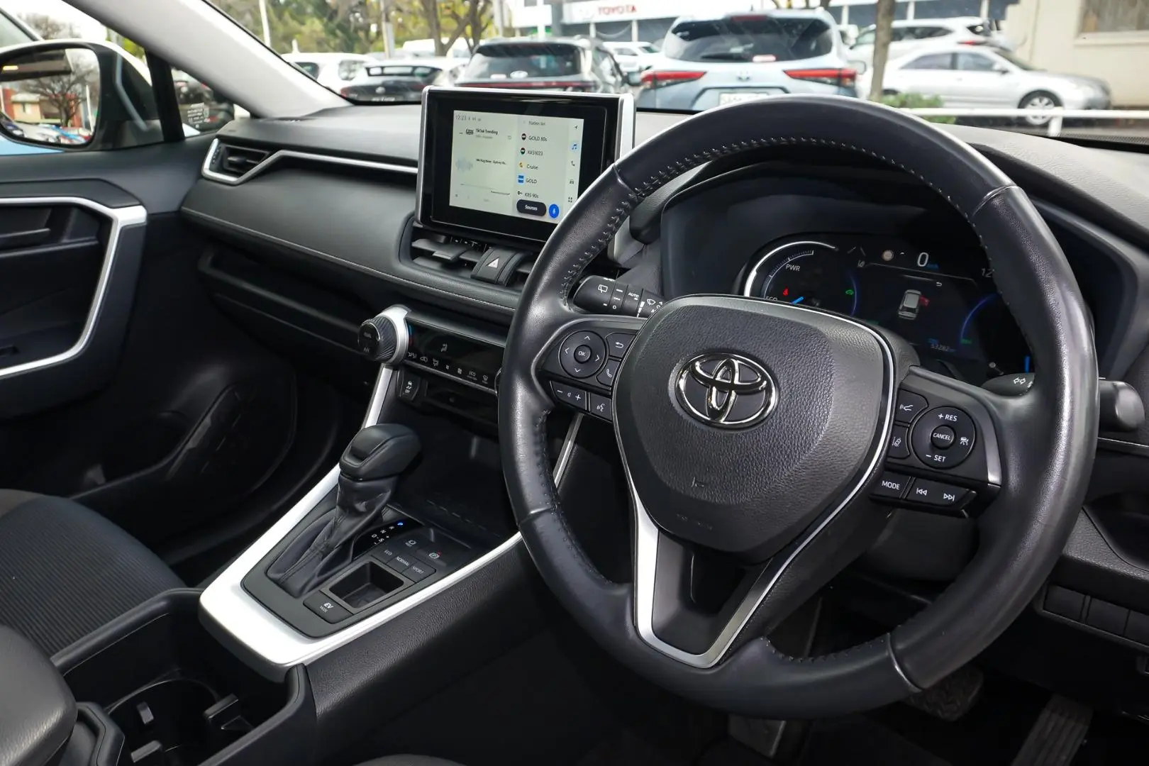 2024 Toyota RAV4 Gallery Image 7