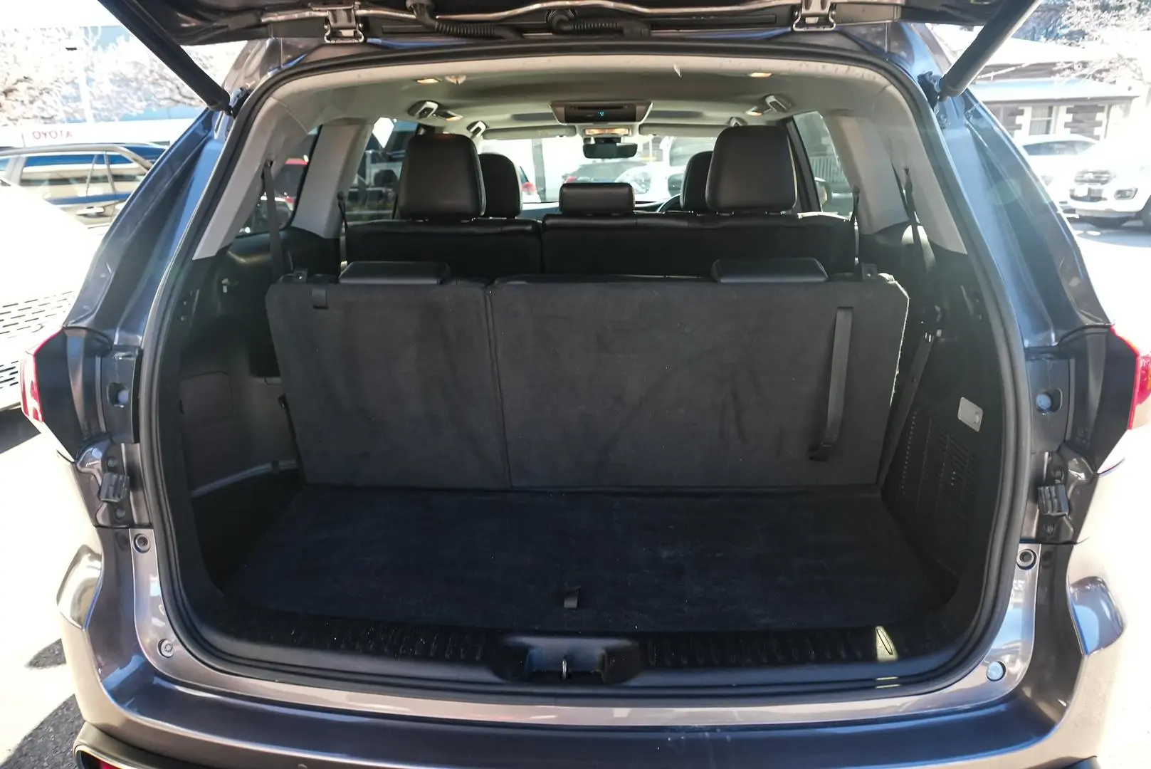 2019 Toyota Kluger Gallery Image 11