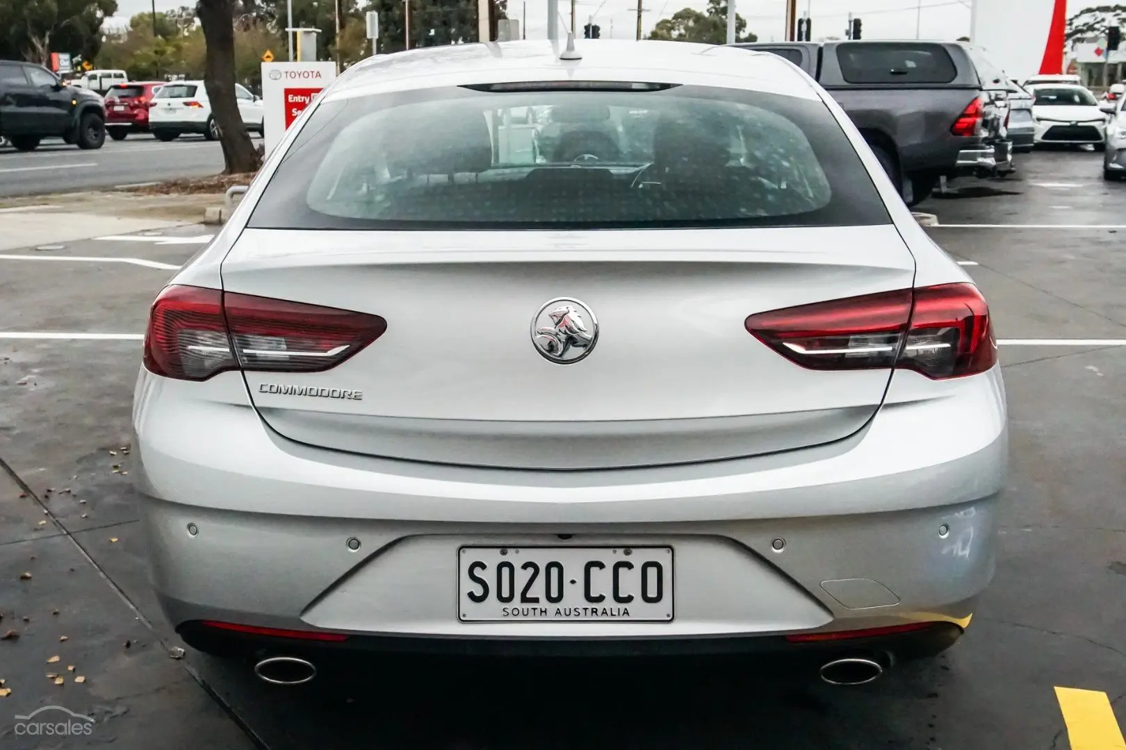 2018 Holden Commodore Image 5