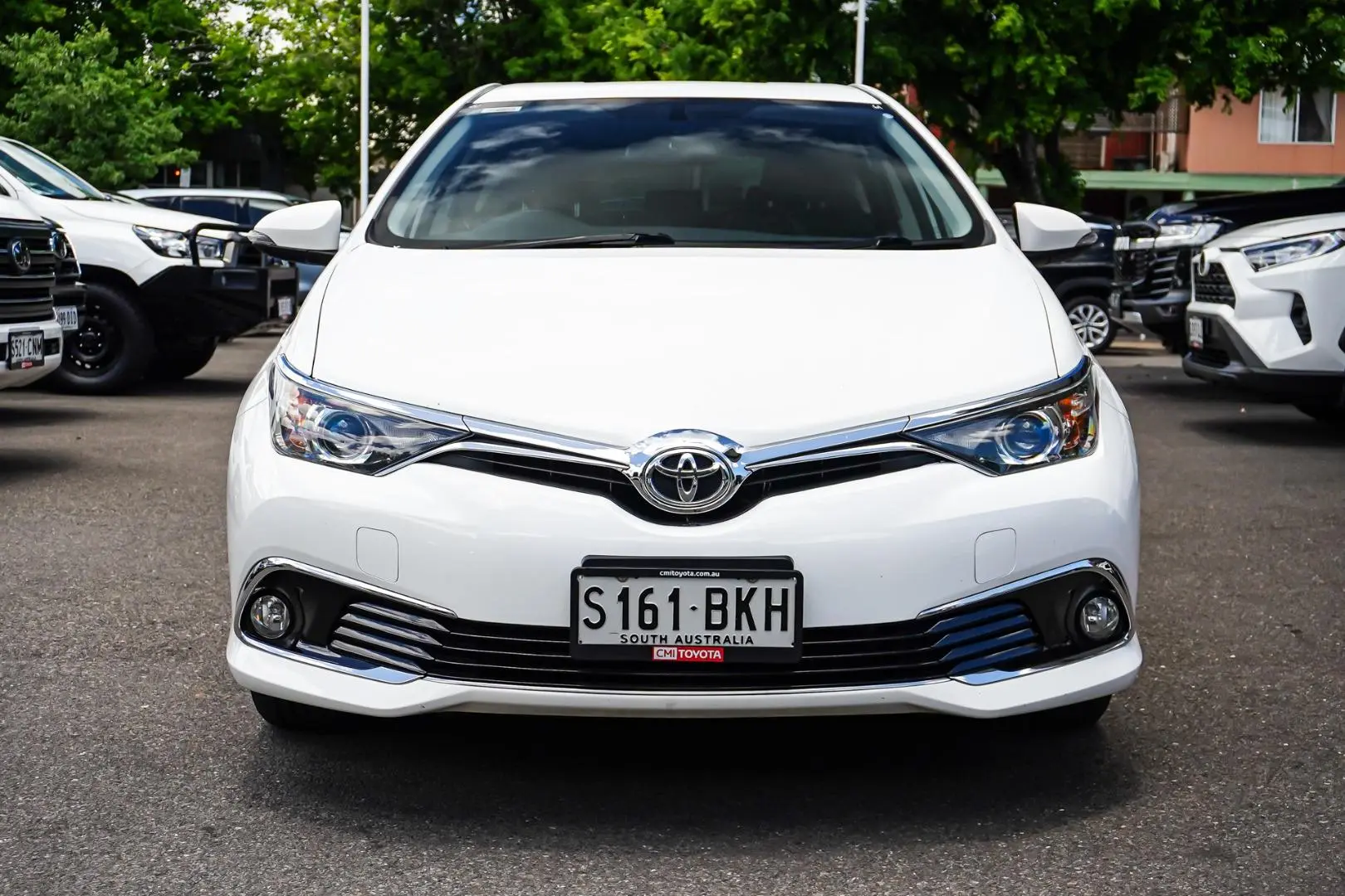 2016 Toyota Corolla Gallery Image 5