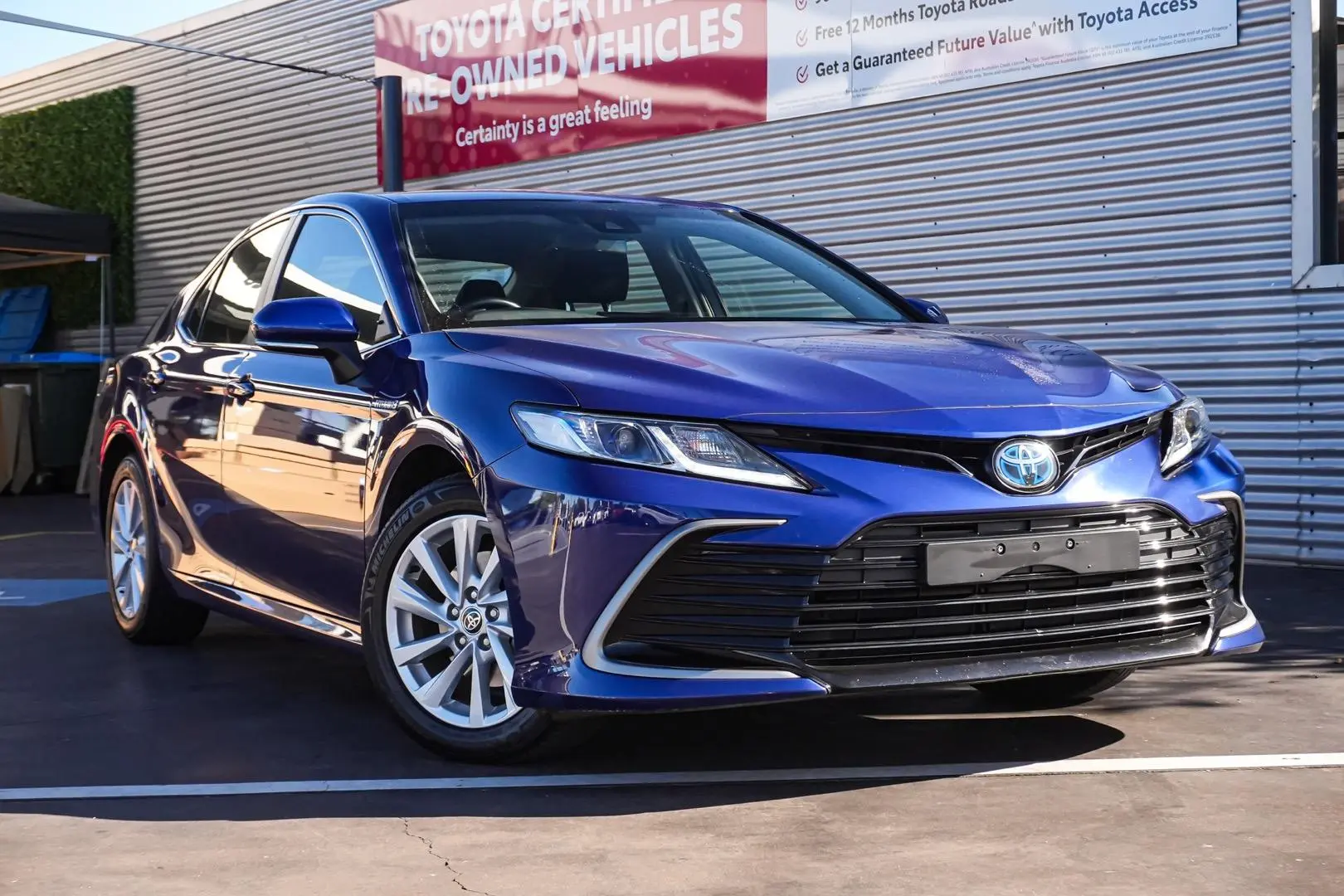 2024 Toyota Camry Gallery Image 2