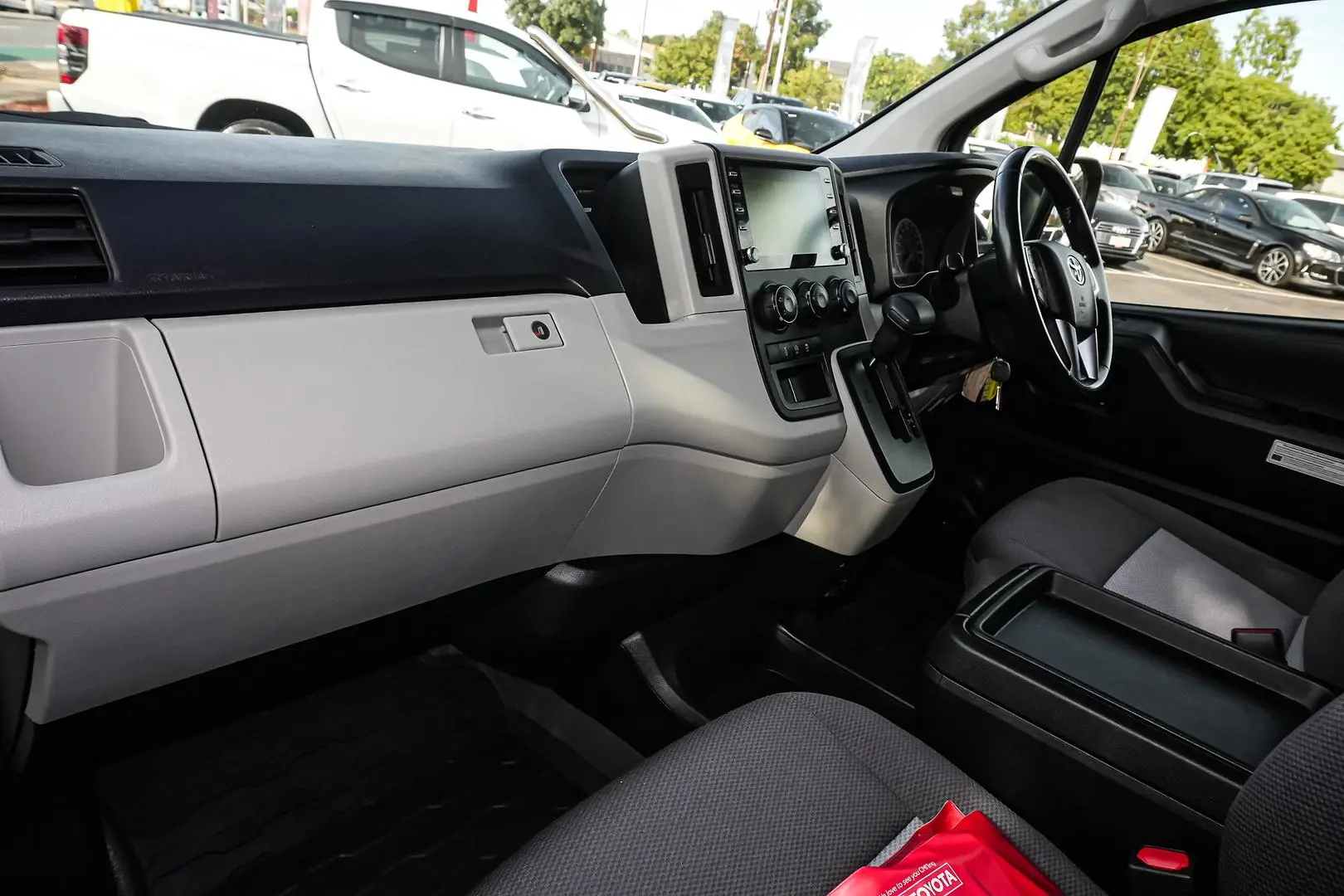 2021 Toyota Hiace Gallery Image 11