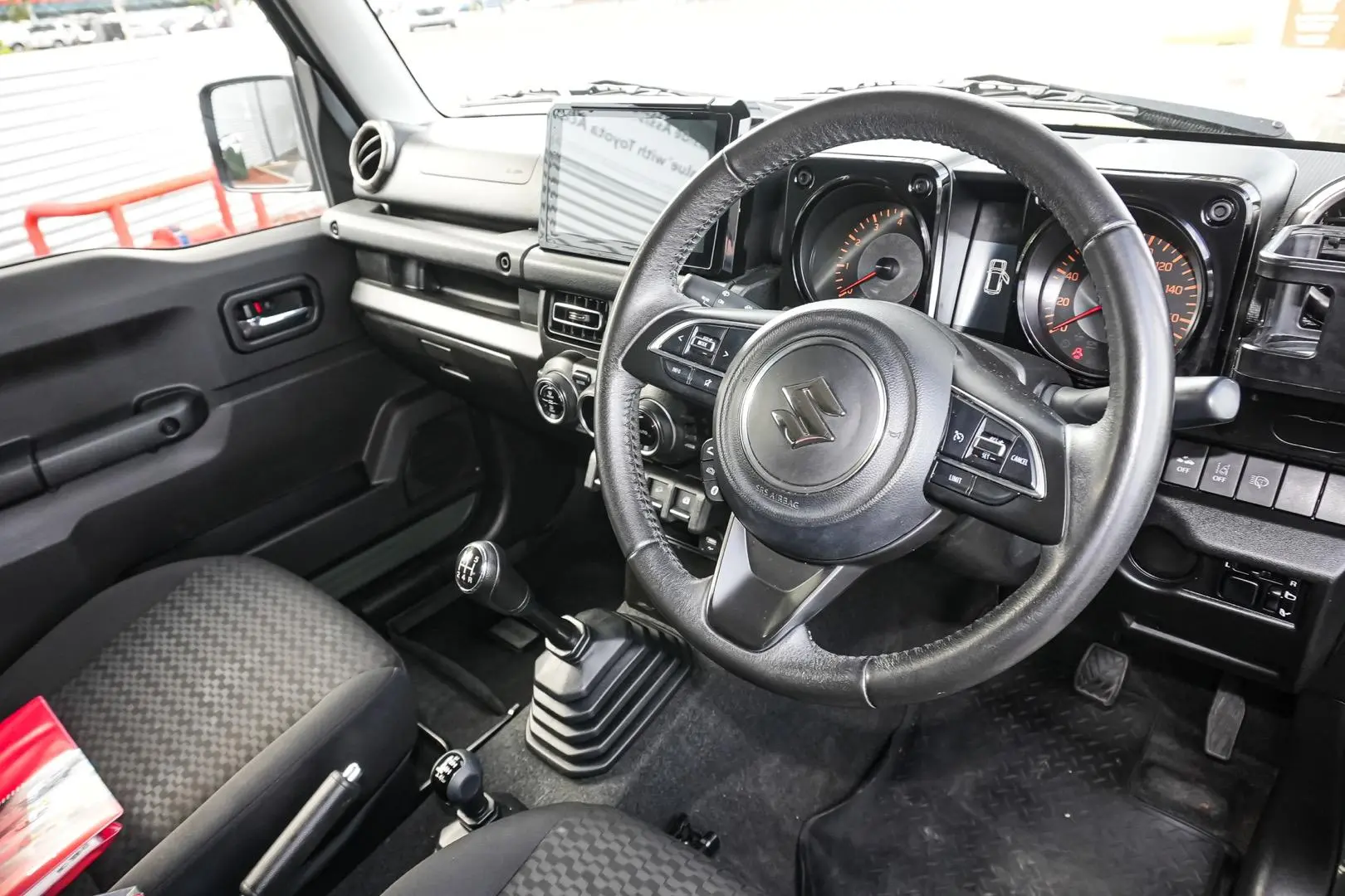 2022 Suzuki Jimny Gallery Image 13