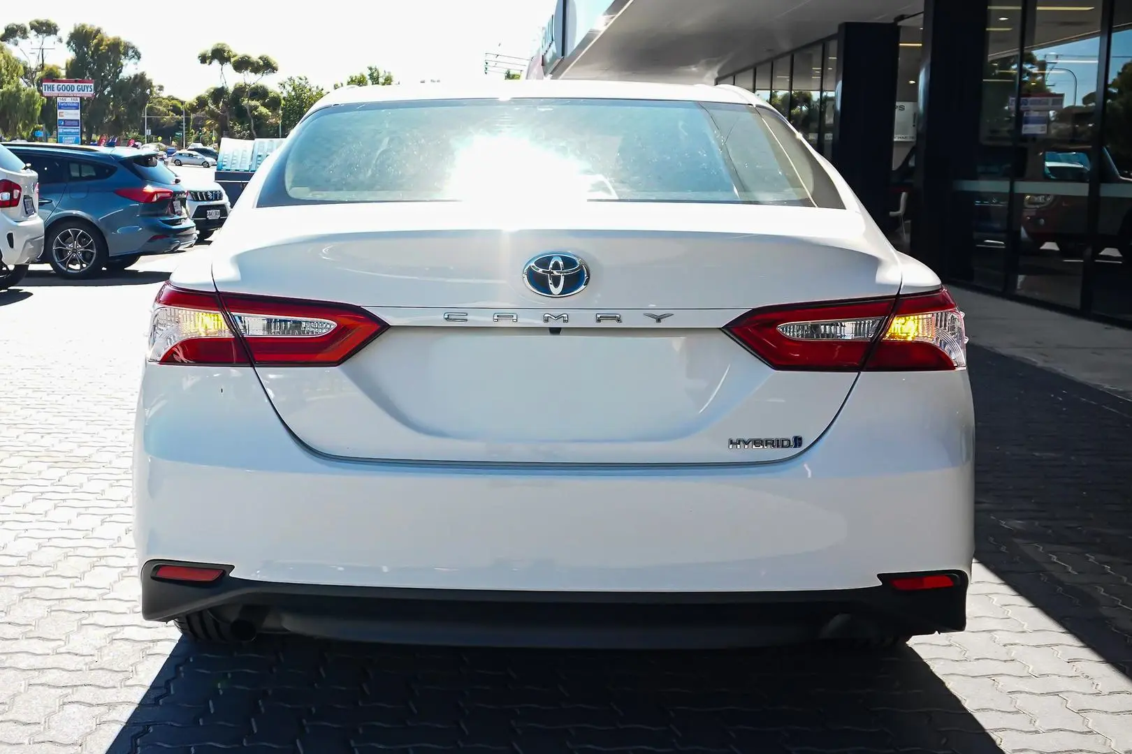 2020 Toyota Camry Gallery Image 6