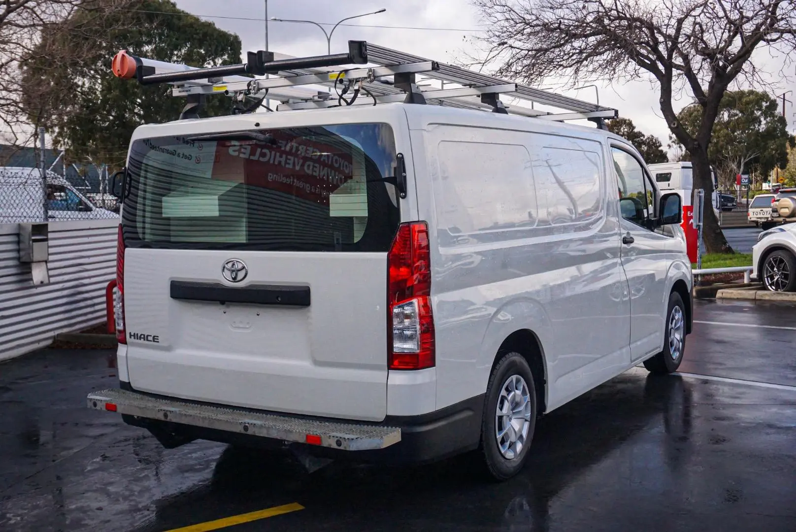 2020 Toyota Hiace Gallery Image 3