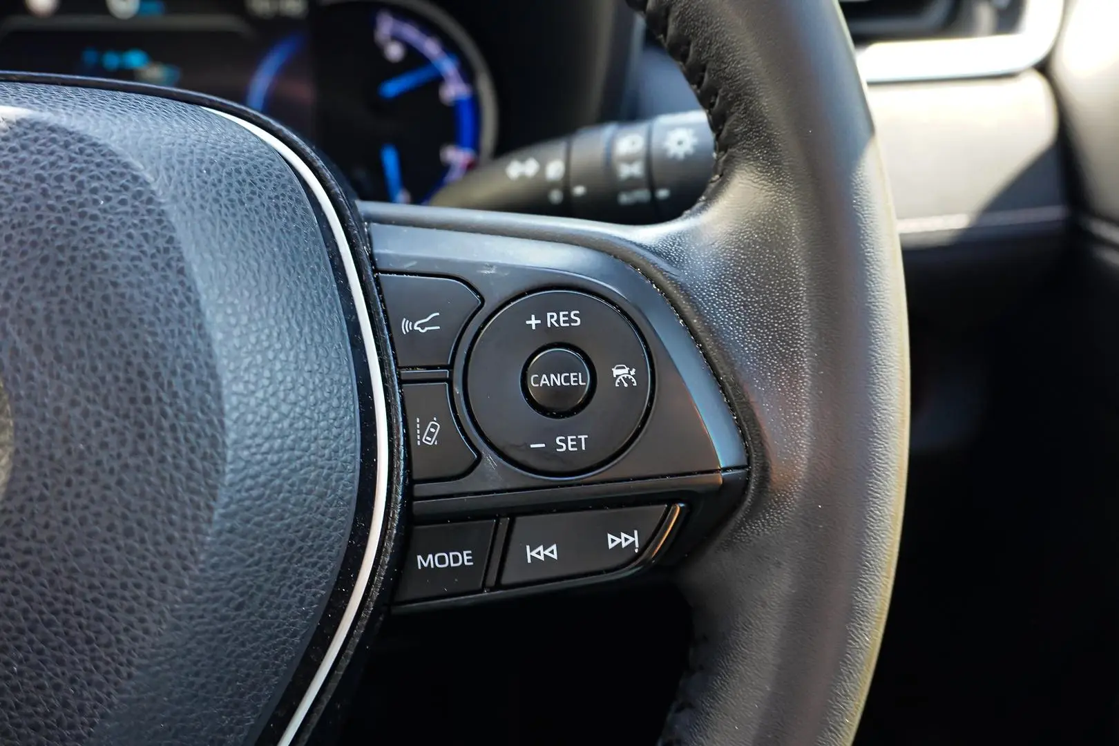 2020 Toyota RAV4 Gallery Image 21