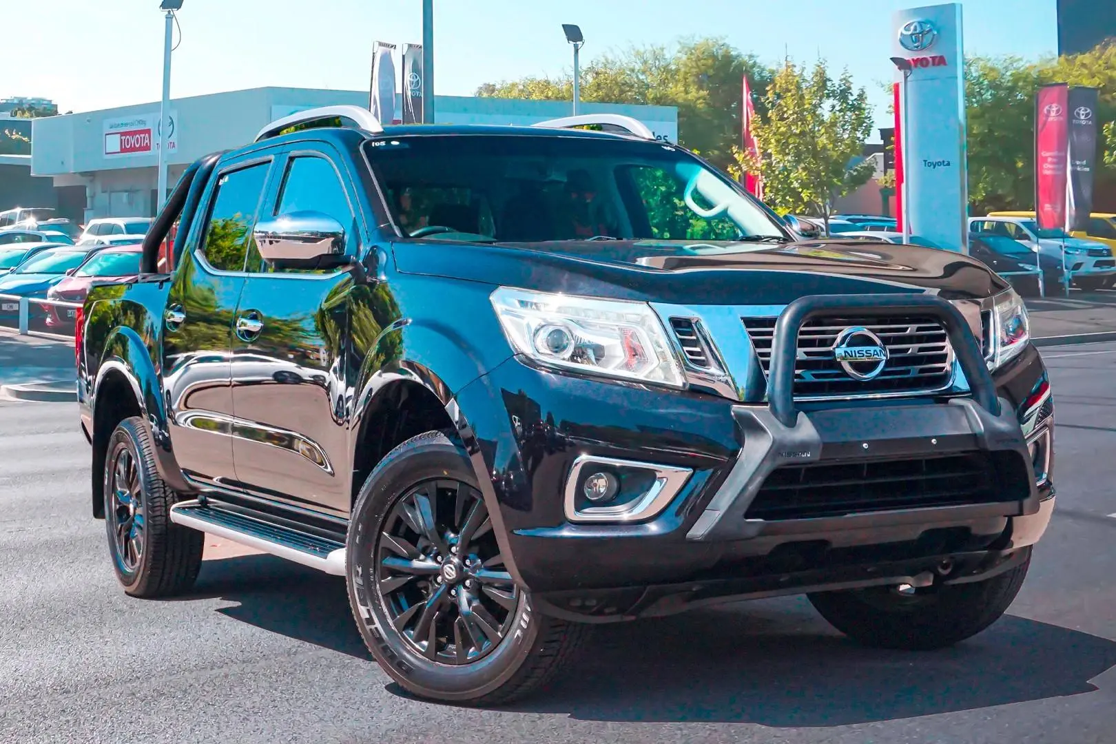 2018 Nissan Navara Gallery Image 1