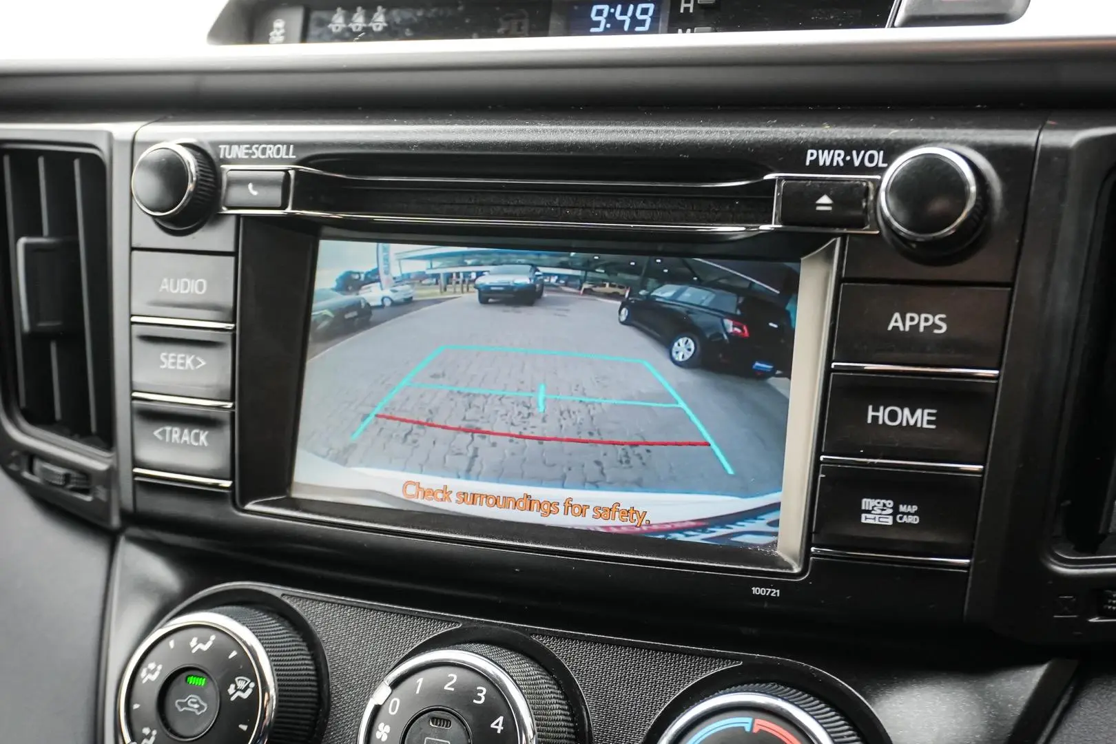 2017 Toyota RAV4 Gallery Image 22