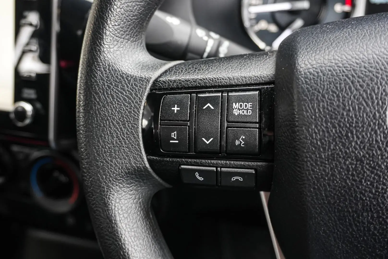 2022 Toyota Hilux Gallery Image 19