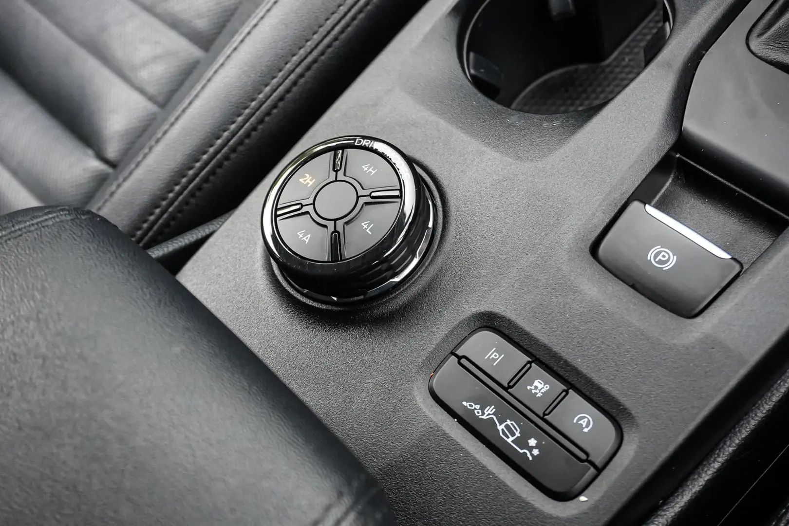 2024 Ford Everest Gallery Image 18