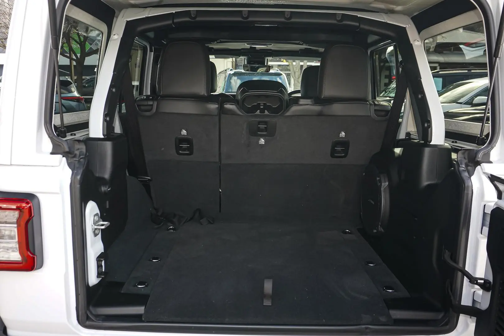 2023 Jeep Wrangler Gallery Image 9
