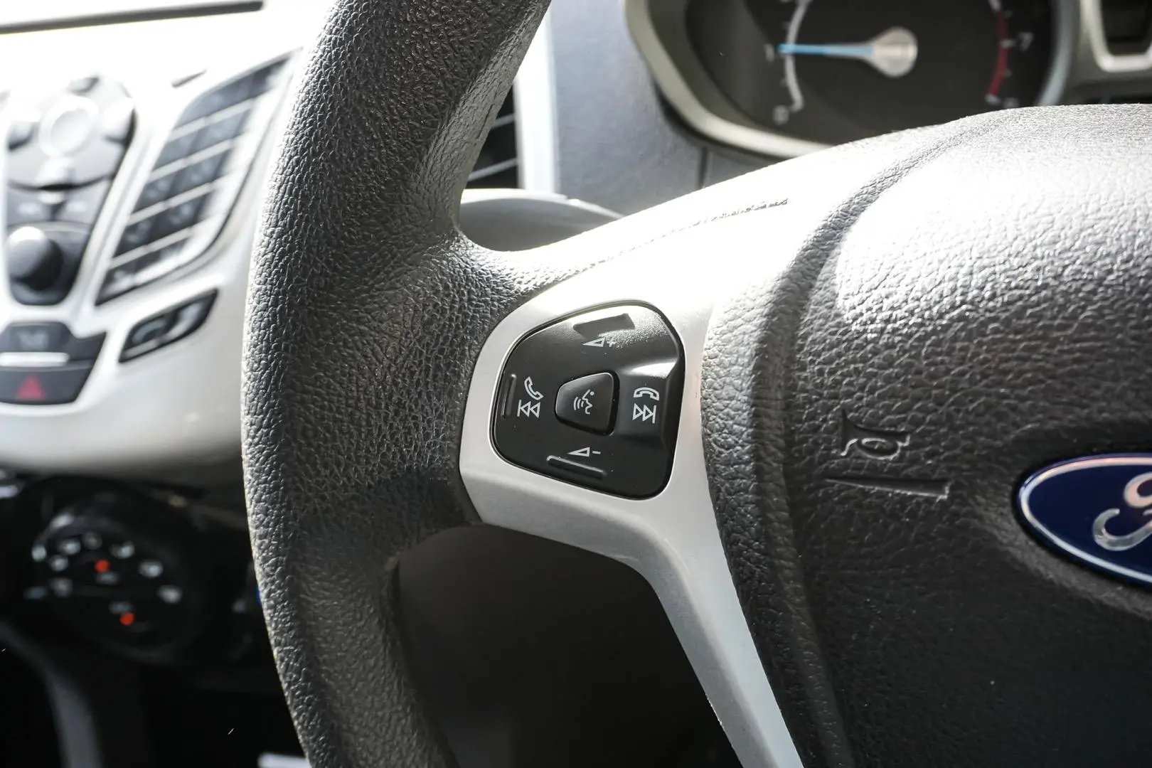 2017 Ford EcoSport Gallery Image 20