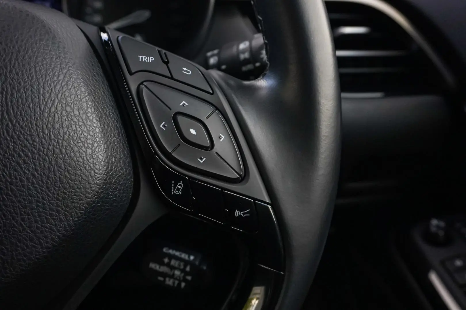 2019 Toyota C-HR Gallery Image 22
