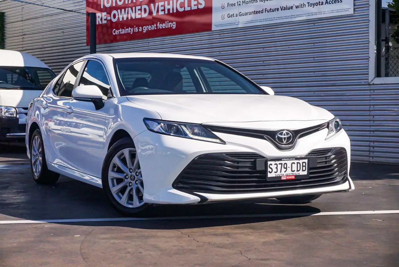 2019 Toyota Camry Gallery Image 1