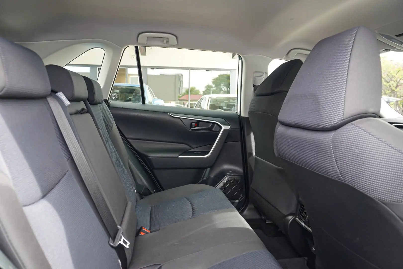 2024 Toyota RAV4 Gallery Image 7