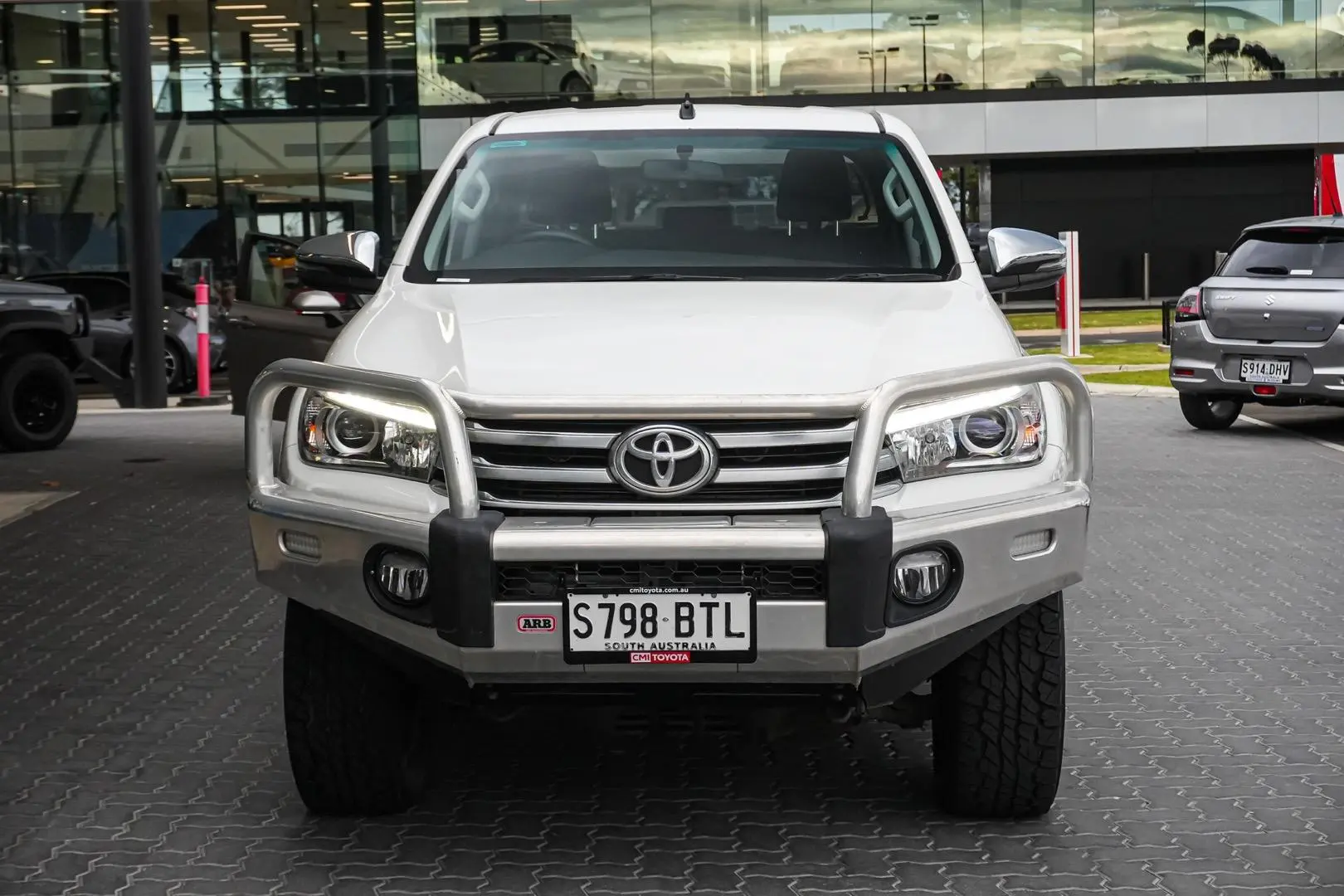 2018 Toyota Hilux Gallery Image 5
