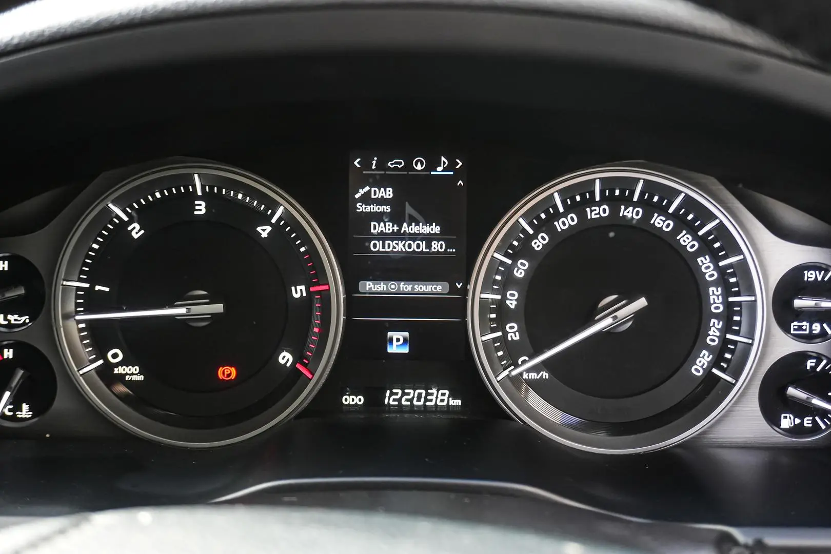2017 Toyota Landcruiser Gallery Image 17