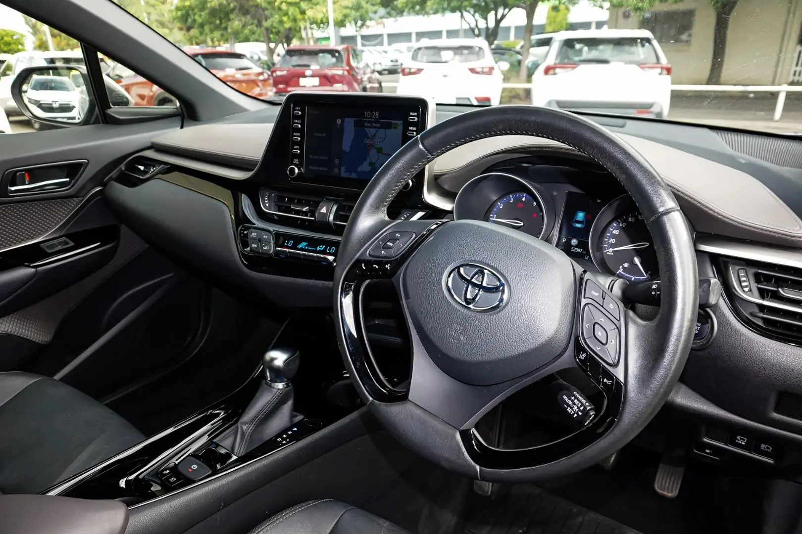 2023 Toyota C-HR Gallery Image 7