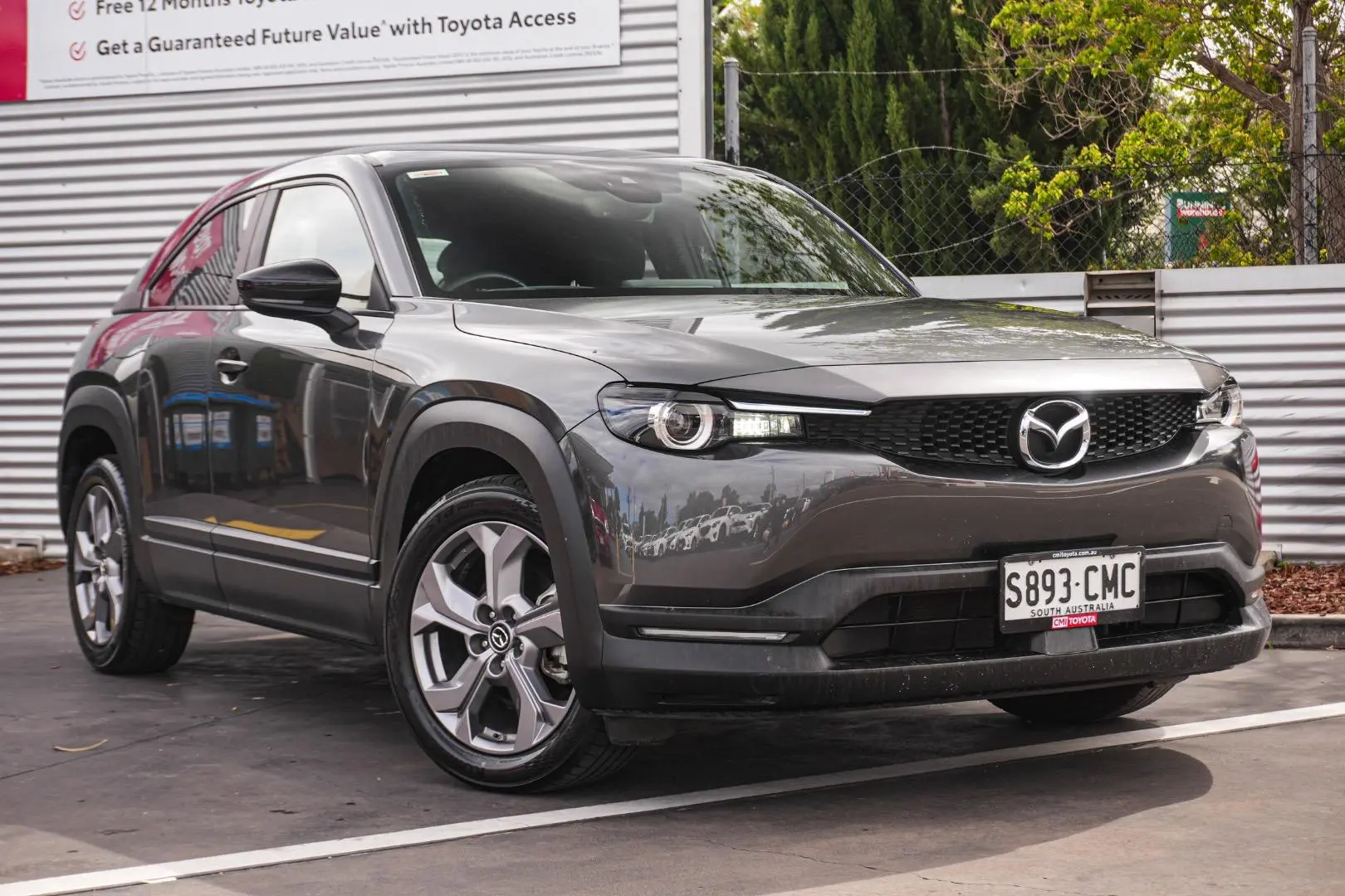 2021 Mazda MX-30 Gallery Image 2