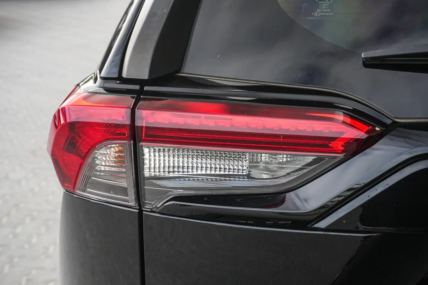 2021 Toyota RAV4 Gallery Image 14