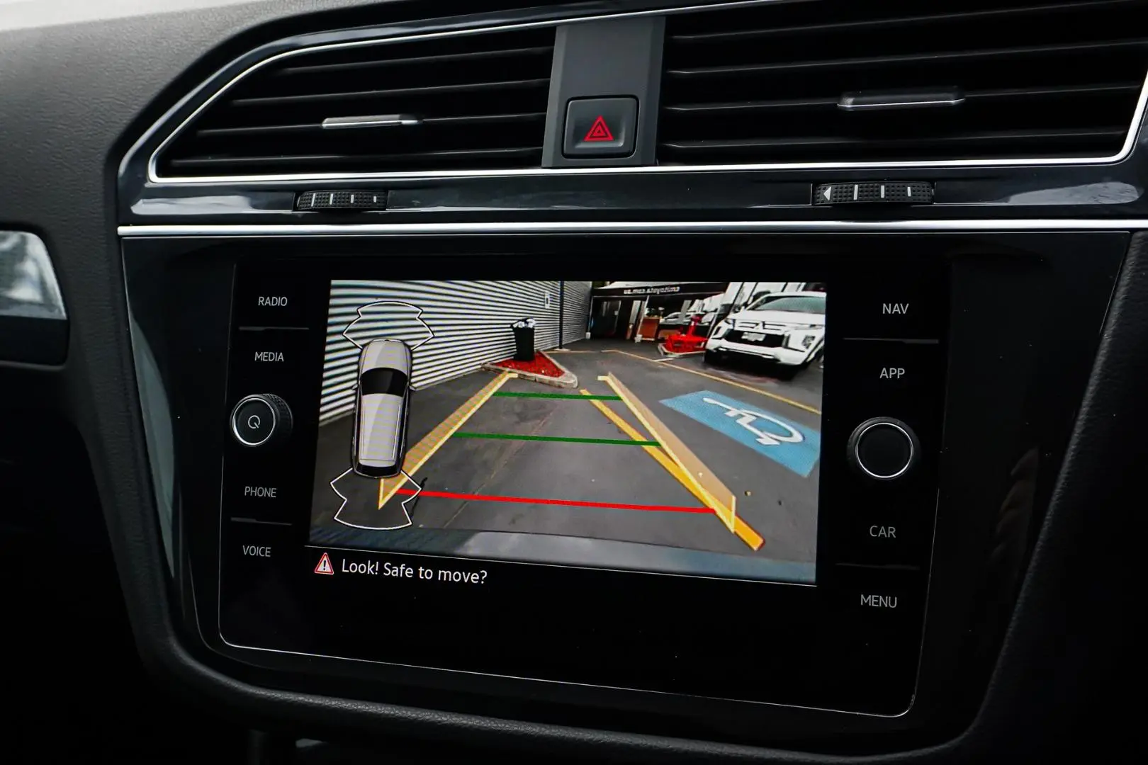 2023 Volkswagen Tiguan Gallery Image 22