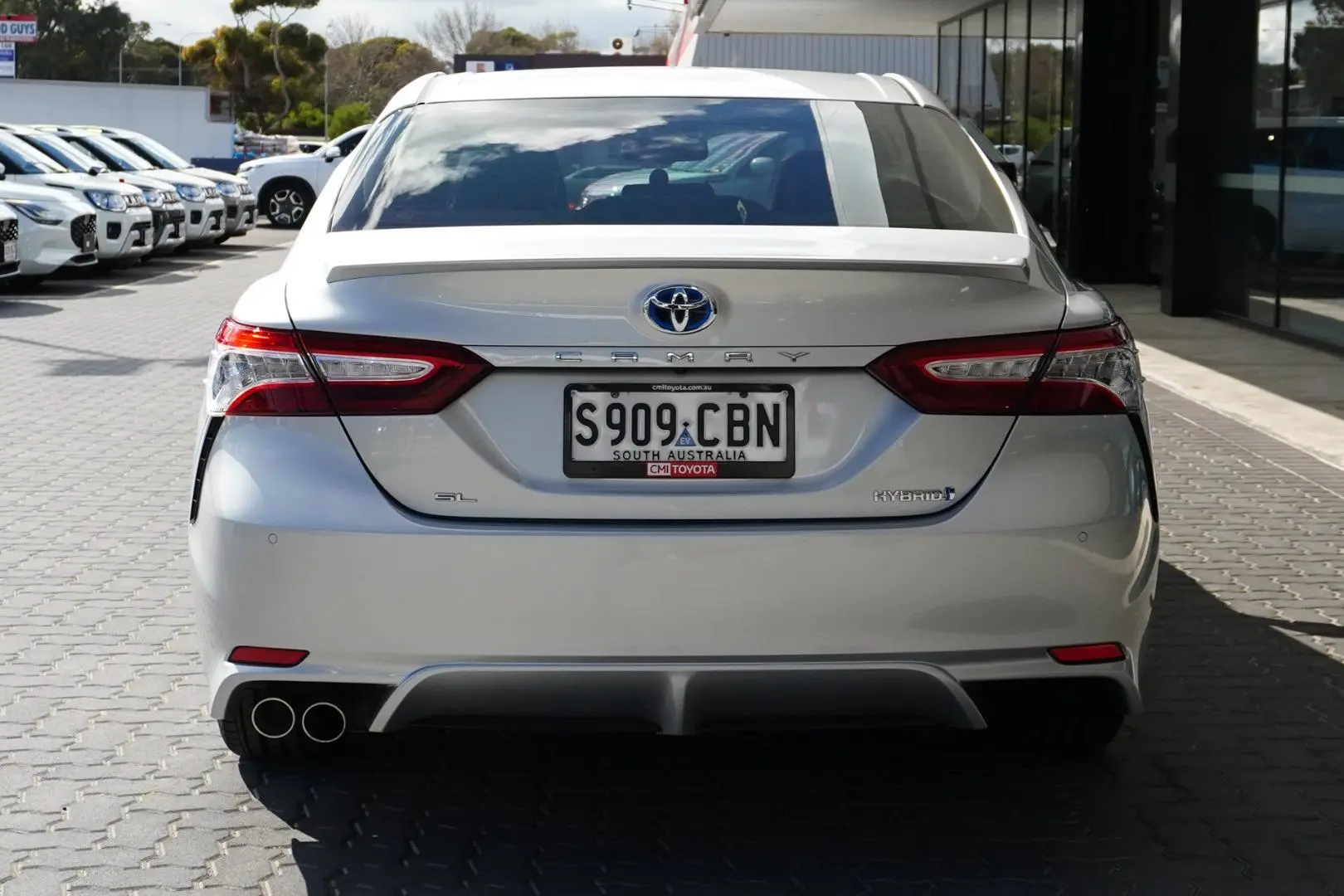 2019 Toyota Camry Gallery Image 6
