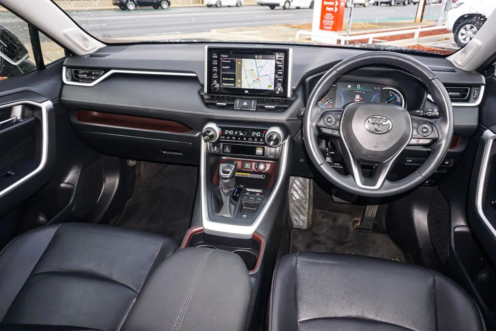 2021 Toyota RAV4 Gallery Image 8