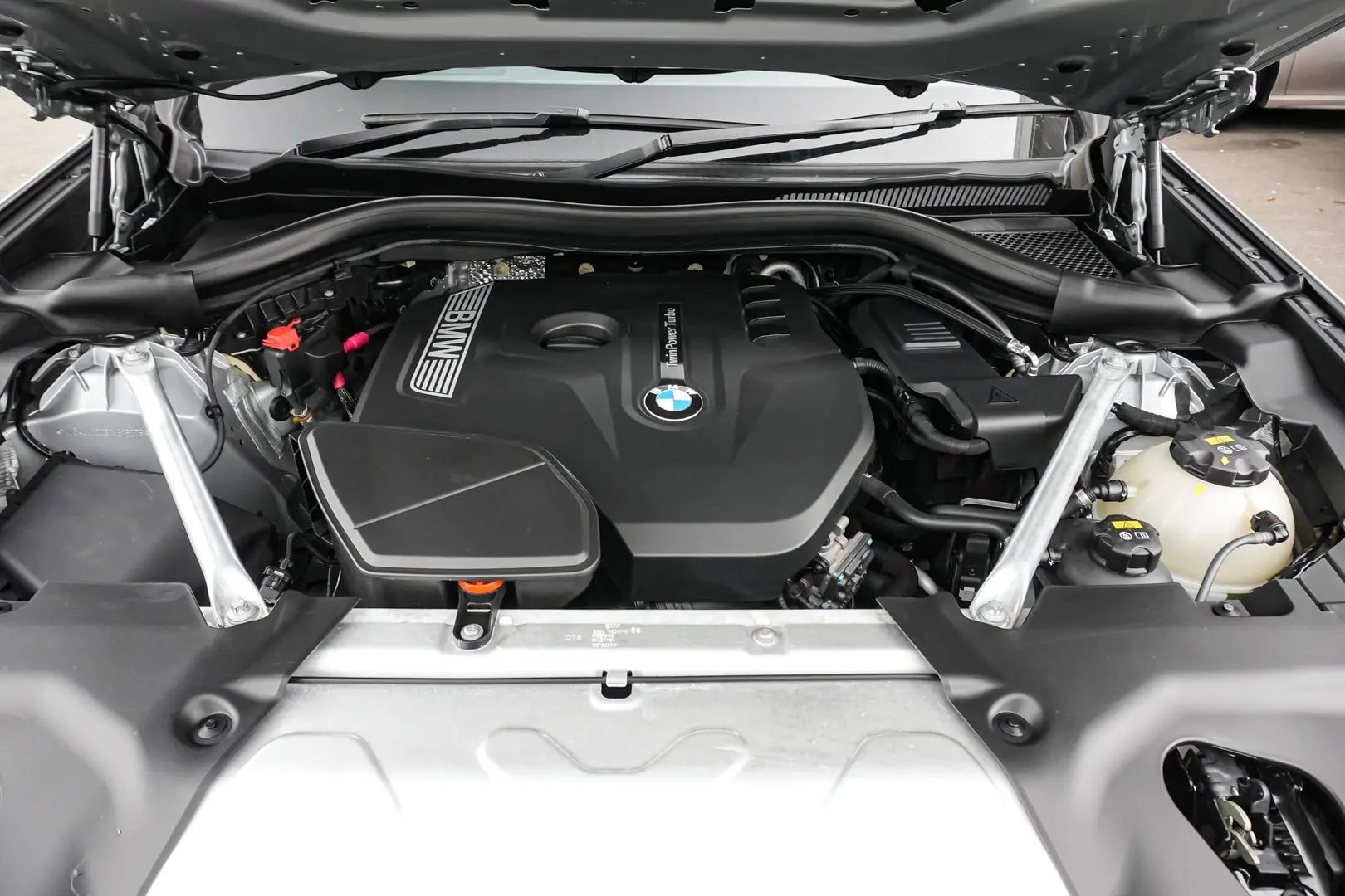 2019 BMW X4 Gallery Image 24