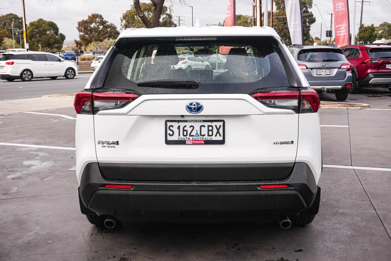 2020 Toyota RAV4 Gallery Image 6