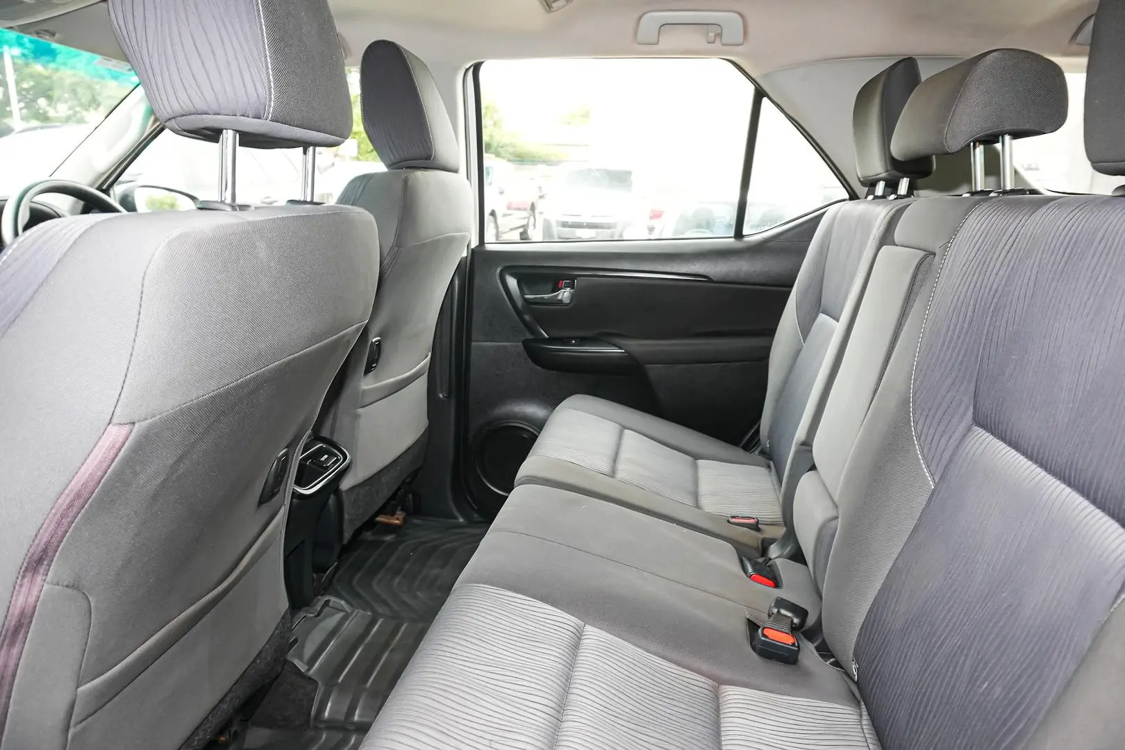 2022 Toyota Fortuner Gallery Image 12