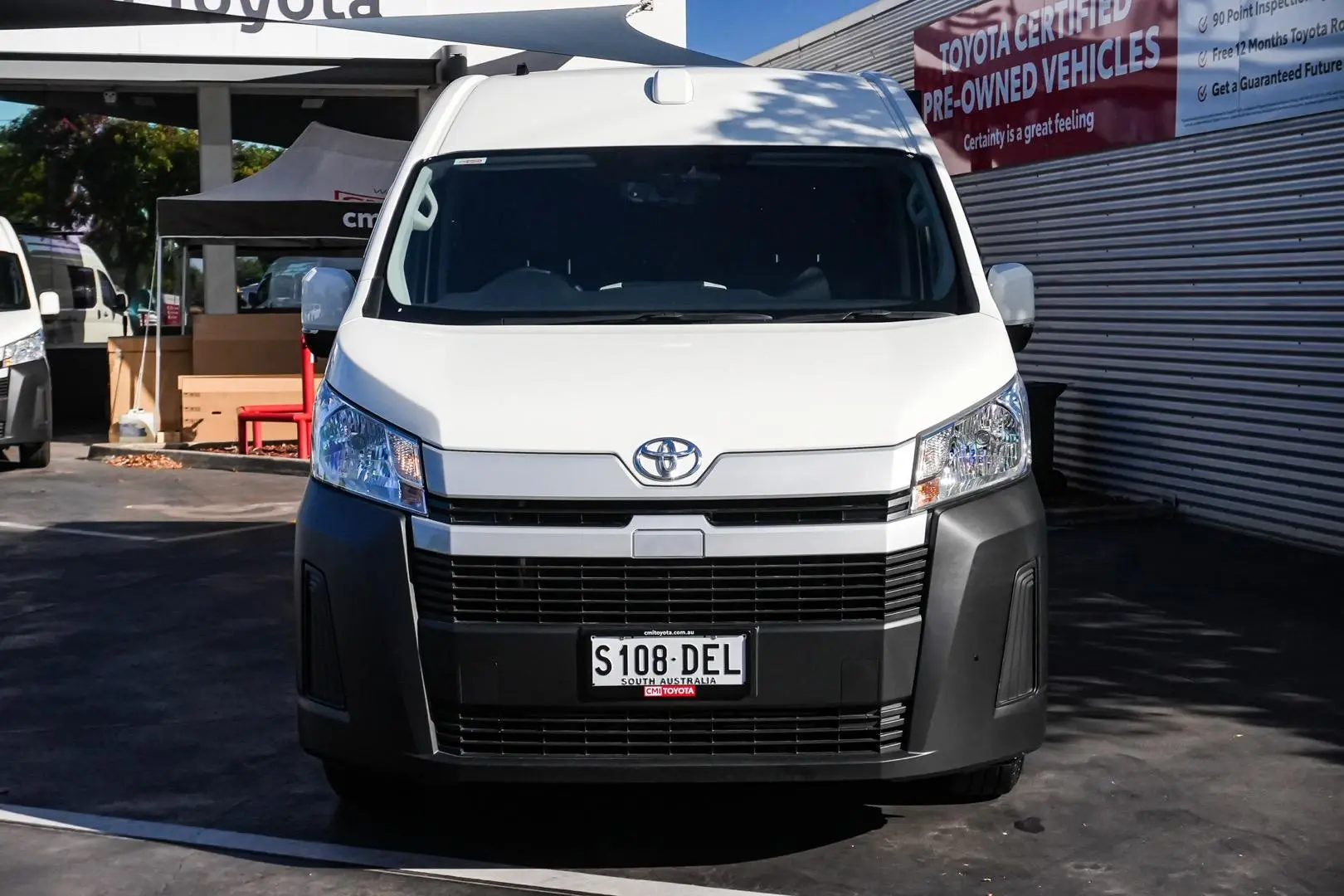 2025 Toyota Hiace Gallery Image 5
