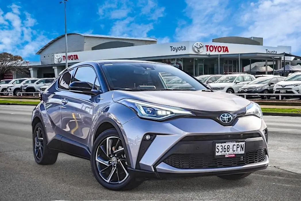 2022 Toyota C-HR Gallery Image 1