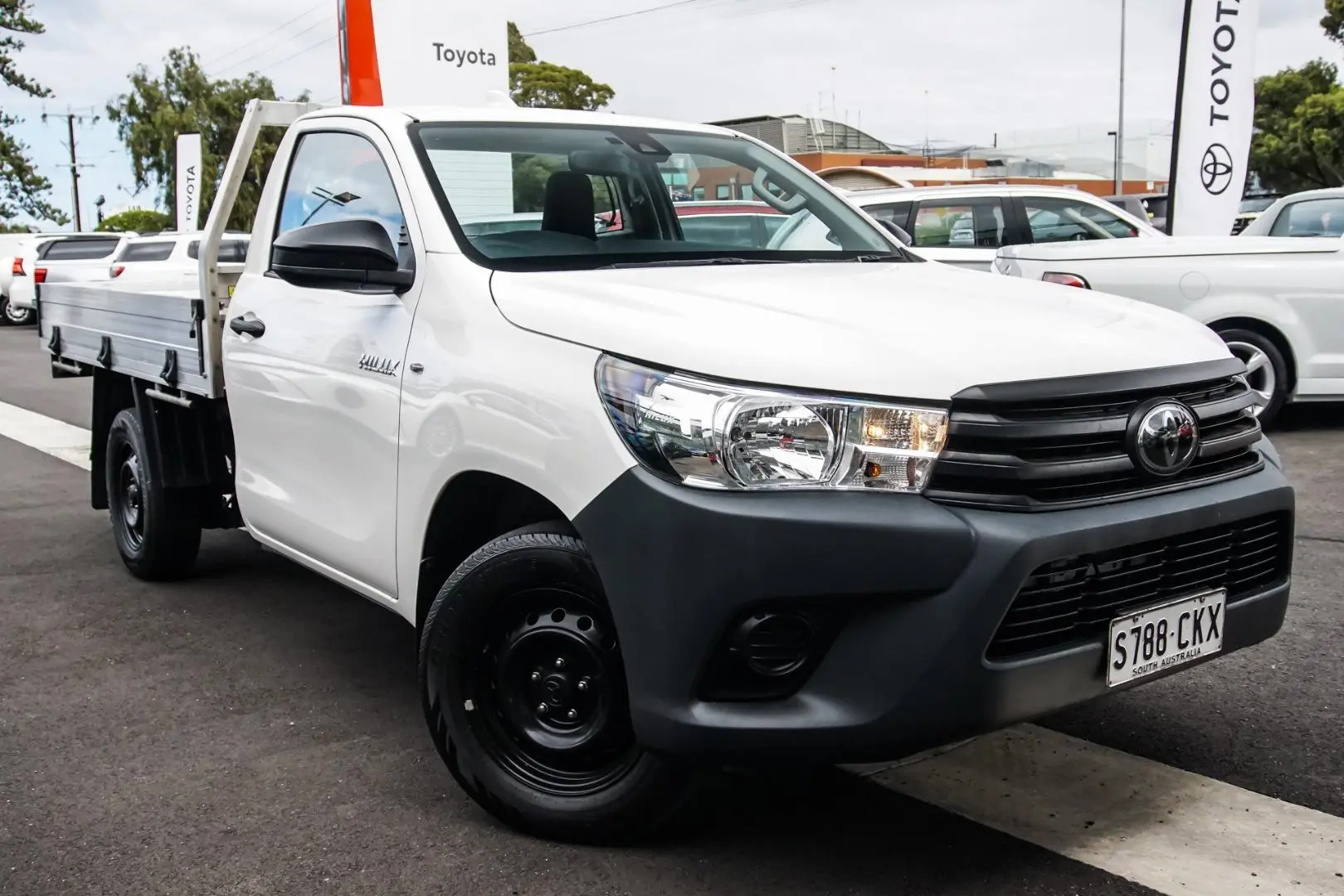 2021 Toyota Hilux Gallery Image 1