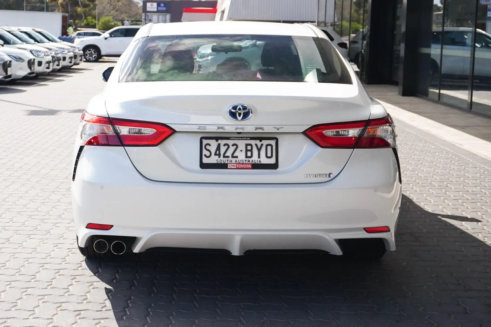 2019 Toyota Camry Gallery Image 6