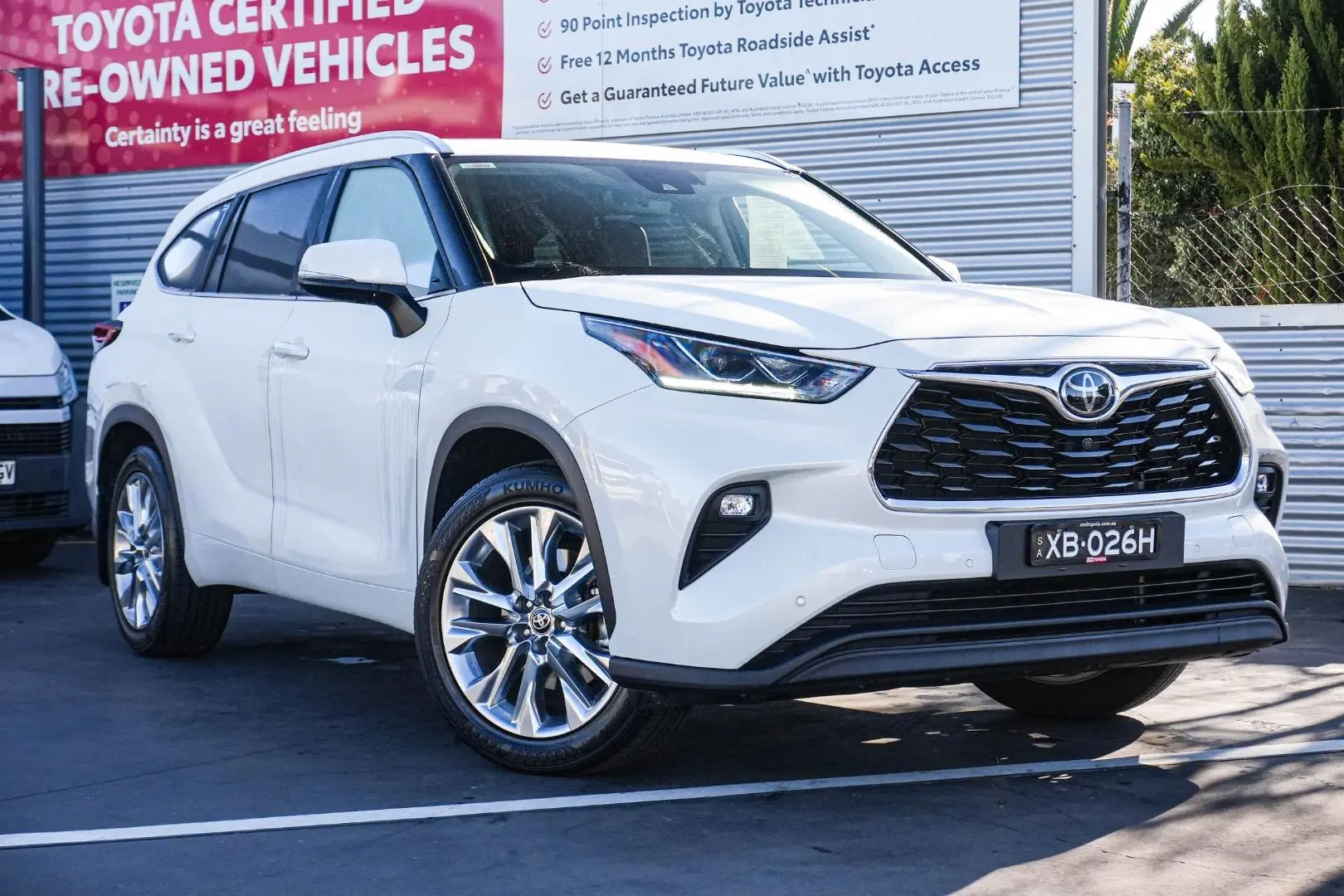2021 Toyota Kluger Gallery Image 2